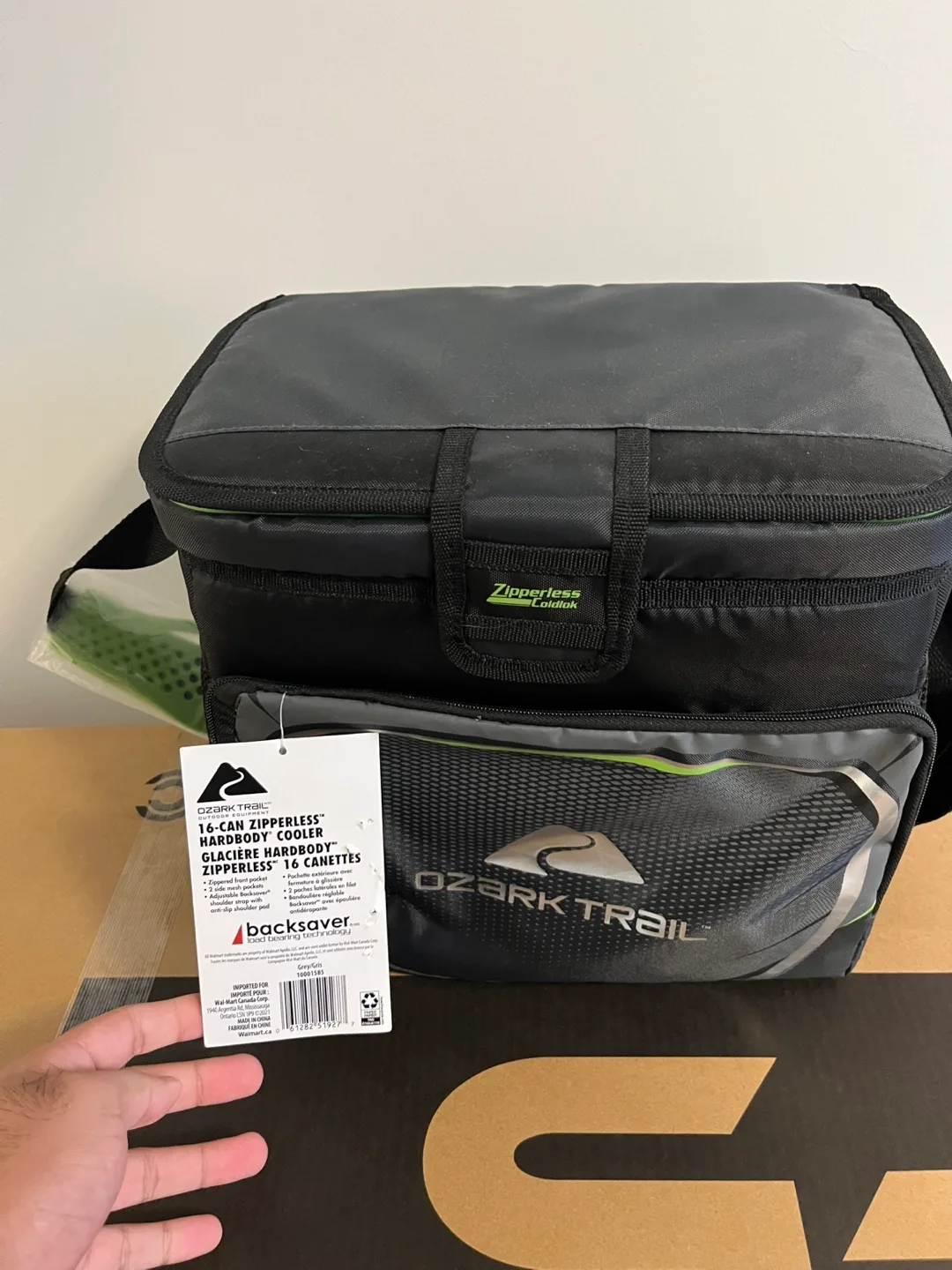 Ozark Trail 16-Can Zipperless Hardbody Cooler image indicator(2)