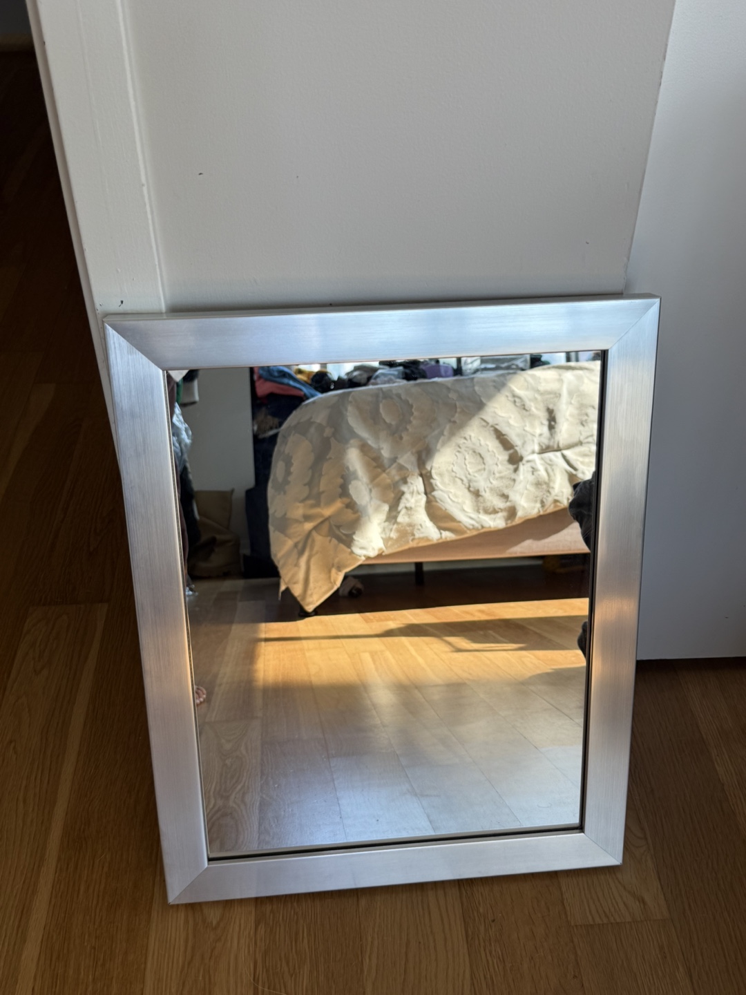 Amazon Basics Nickel rectangular Wall mount Mirror - photo 3