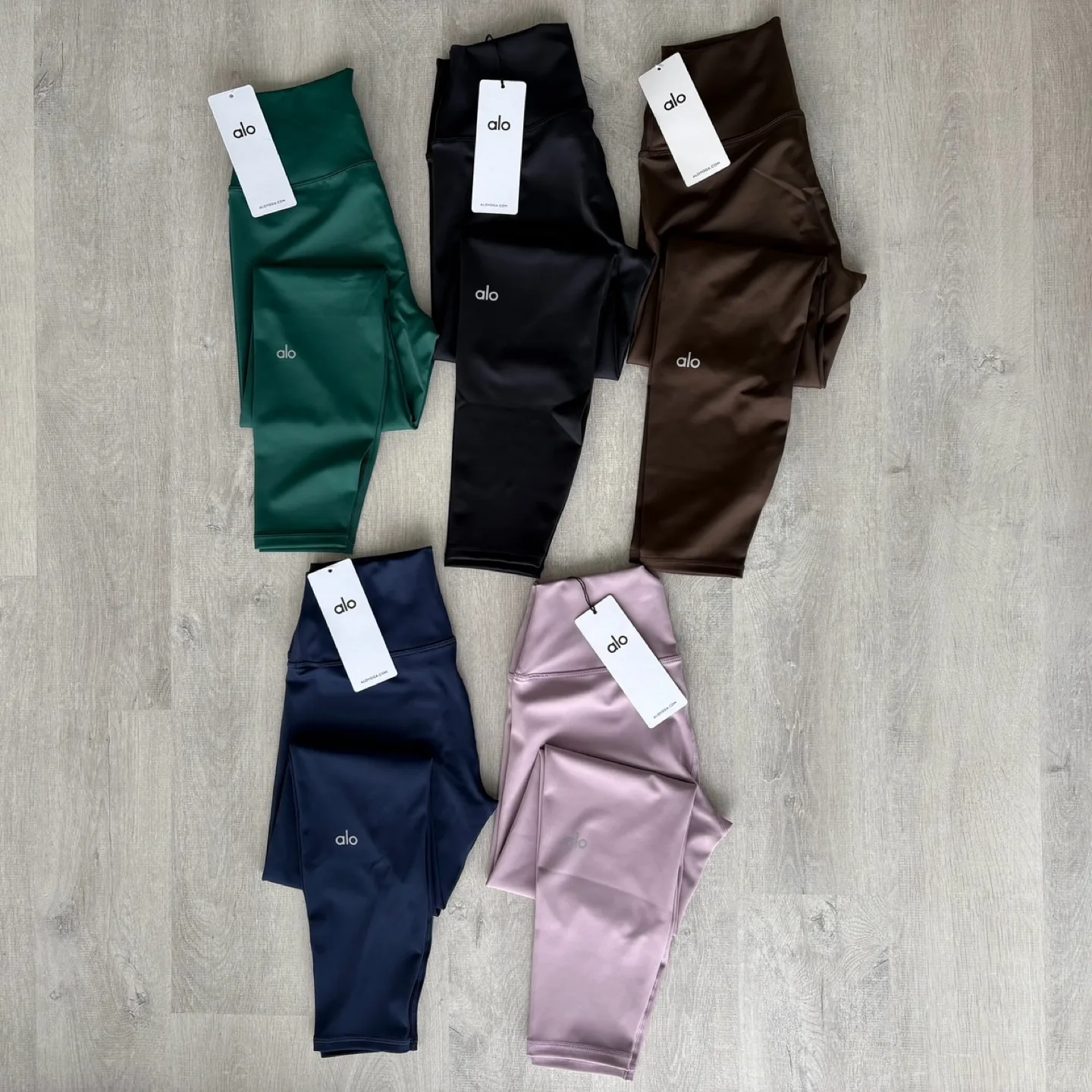 ALO Yoga High-Waist Airlift Leggings thumbnail