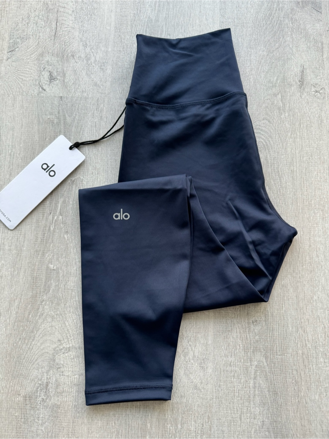 ALO Yoga High-Waist Airlift Leggings - photo 5
