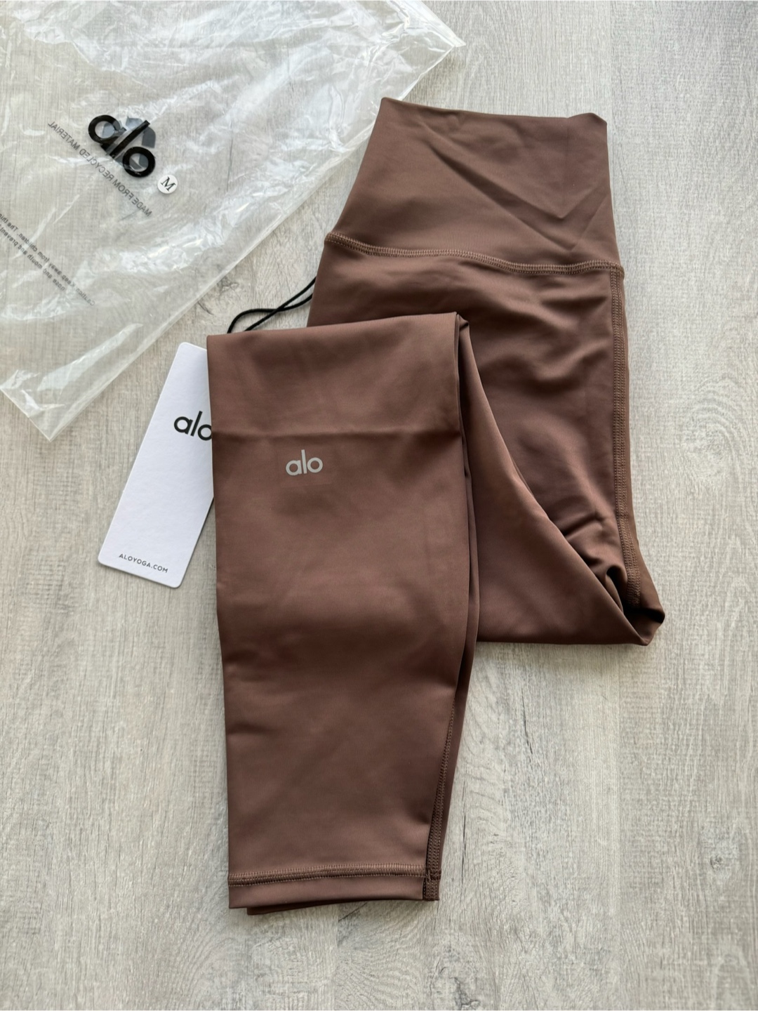 ALO Yoga High-Waist Airlift Leggings - photo 4