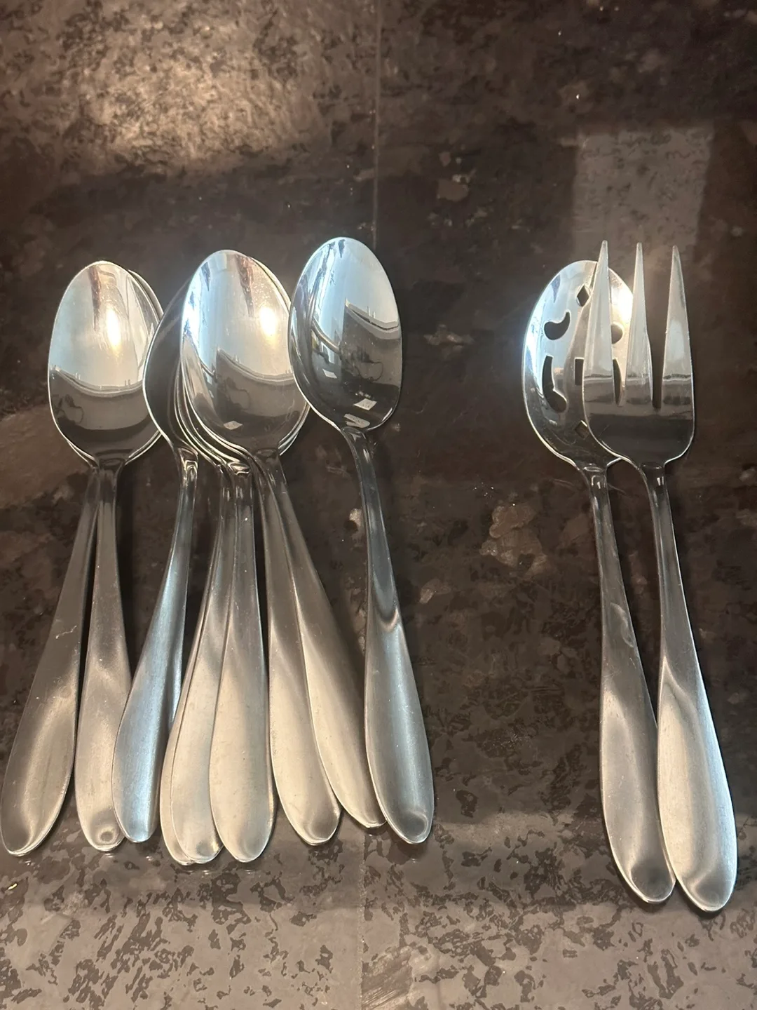 Simplehuman Paper Towel Holder & Utensils image indicator(3)