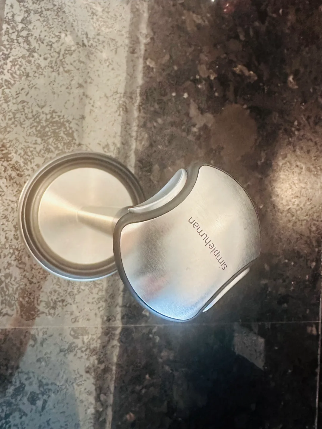 Simplehuman Paper Towel Holder & Utensils image indicator(2)