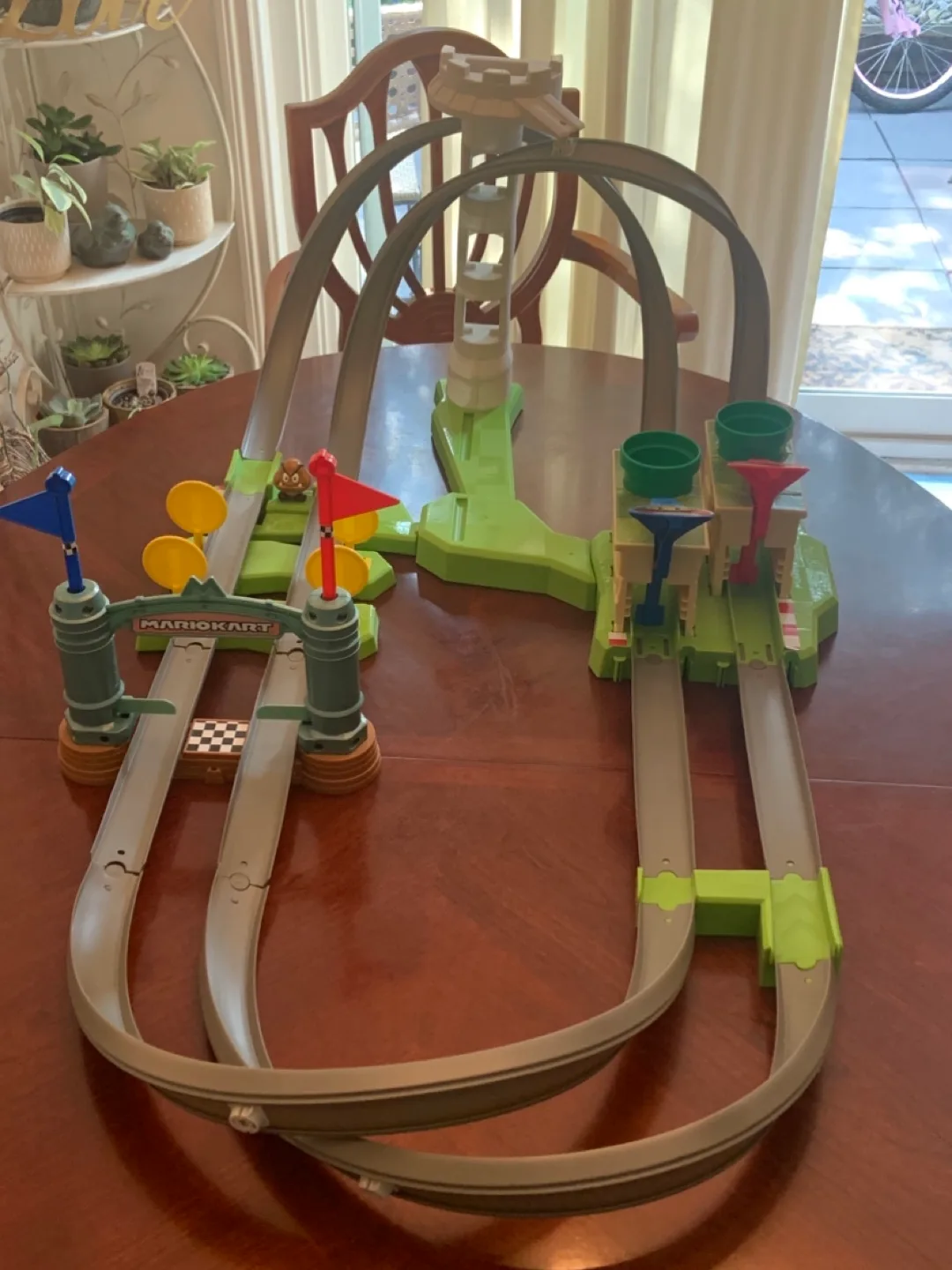 Mario Kart Race Stunt Car Track Playset, Ages 5+ image indicator(8)