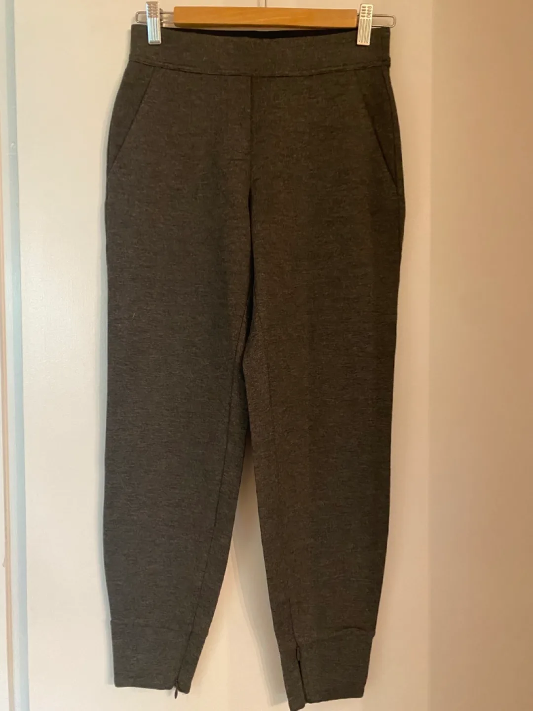 Lululemon, Kit and Ace, Babaton pants image indicator(5)