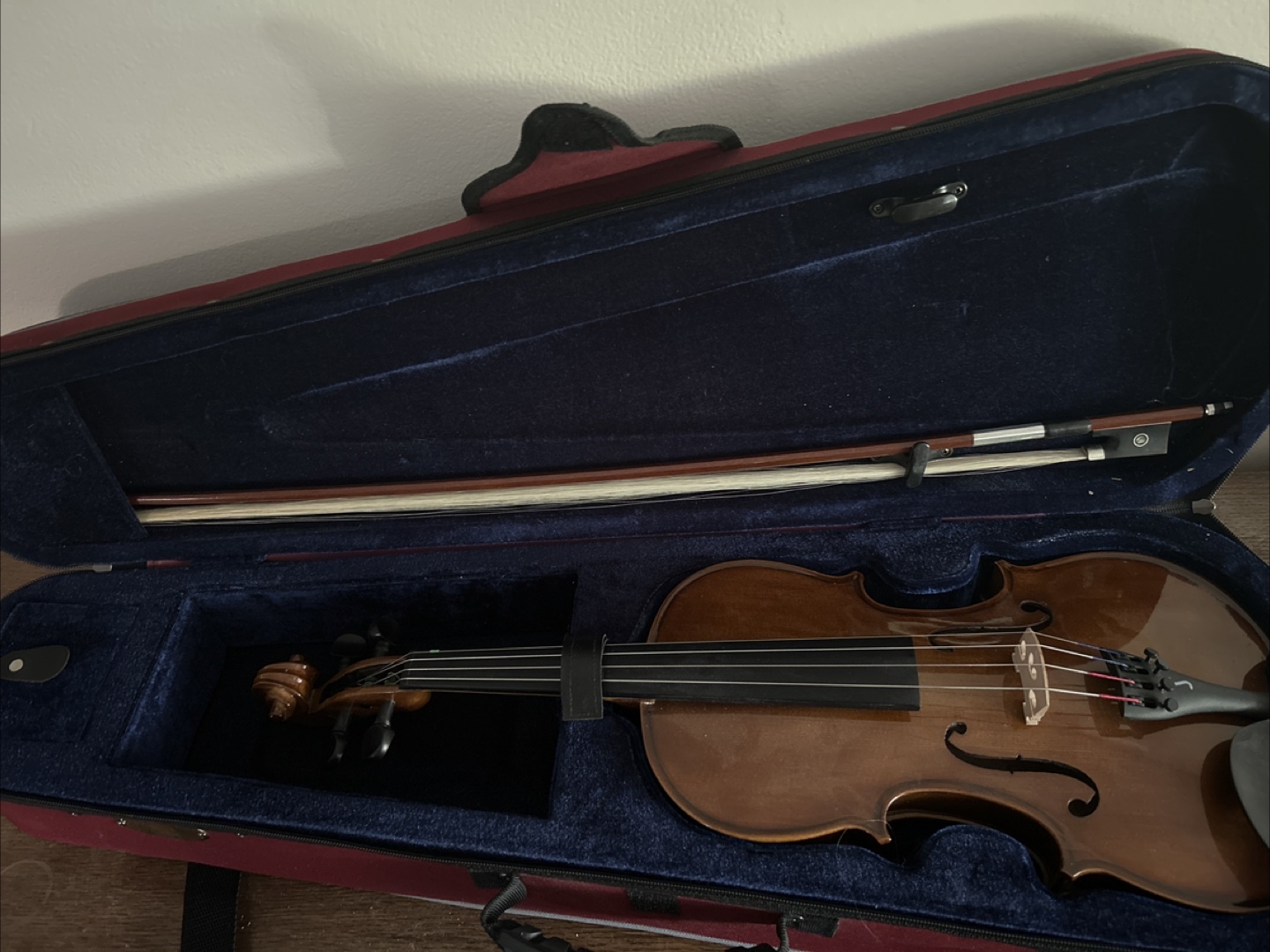 Violin with Bow and Case - photo 2