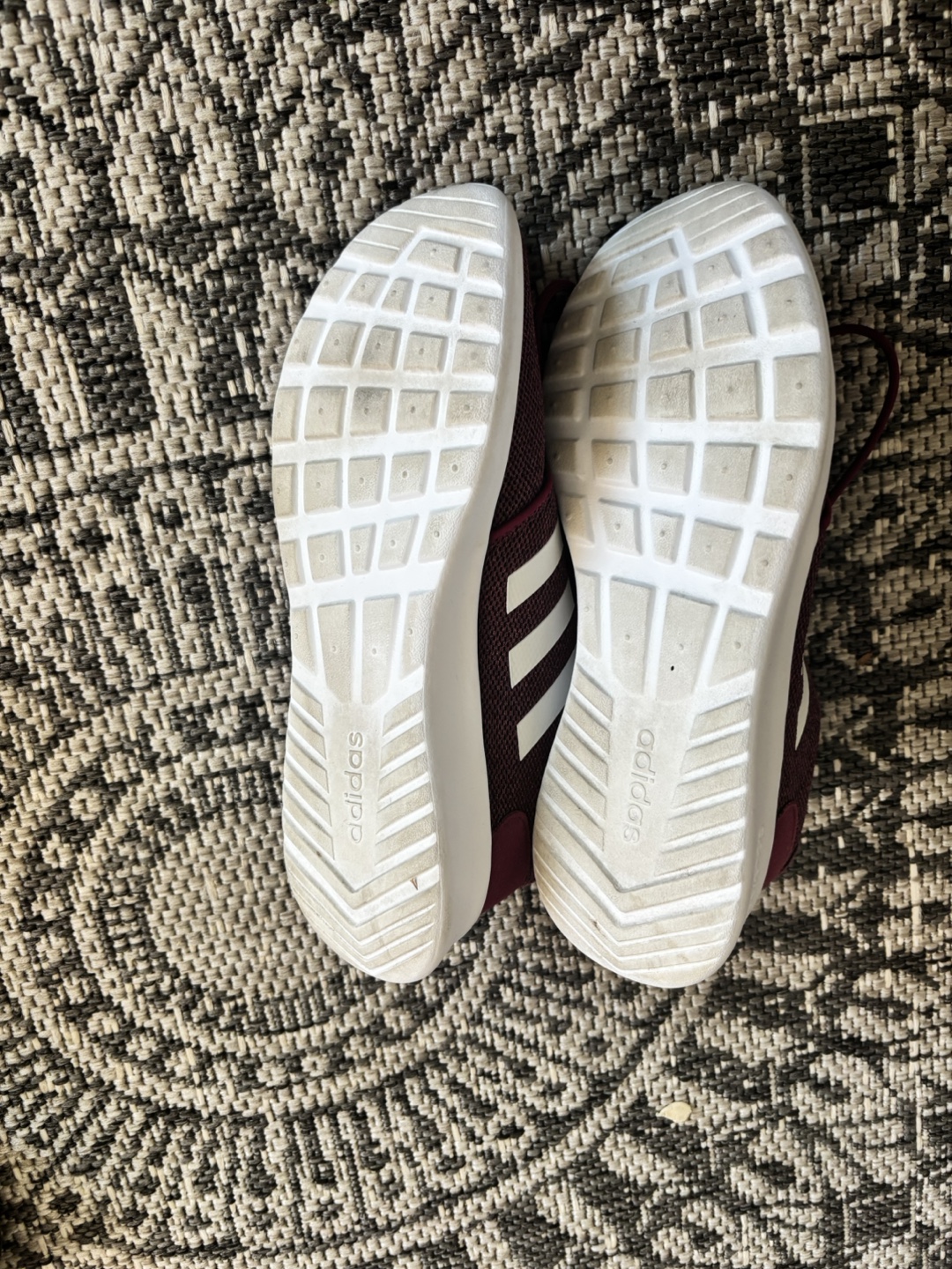 Adidas cloud form running shoes - women’s size 8 - photo 4