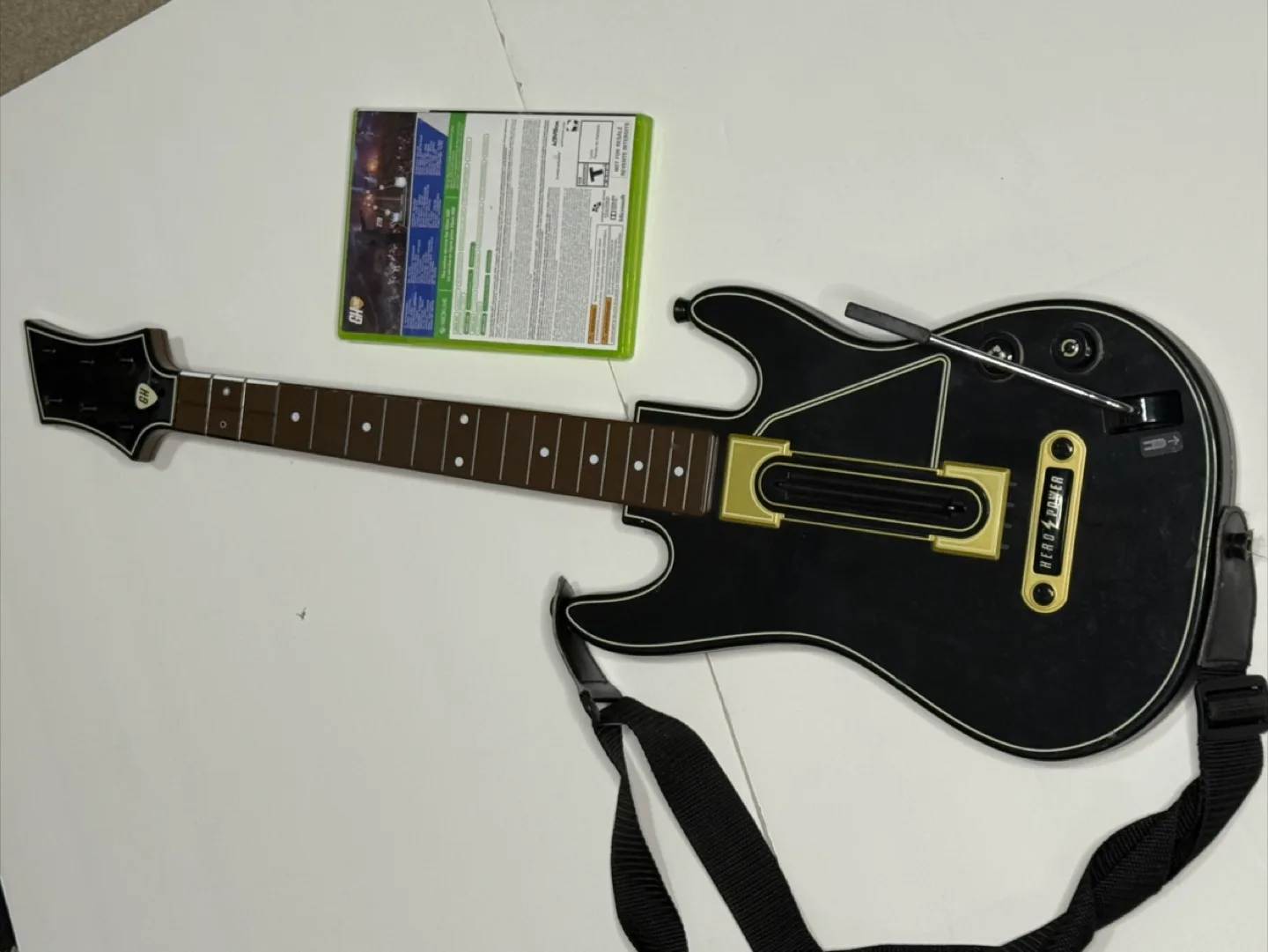 Guitar Hero Live Guitar + Game (Xbox 360) image indicator(5)