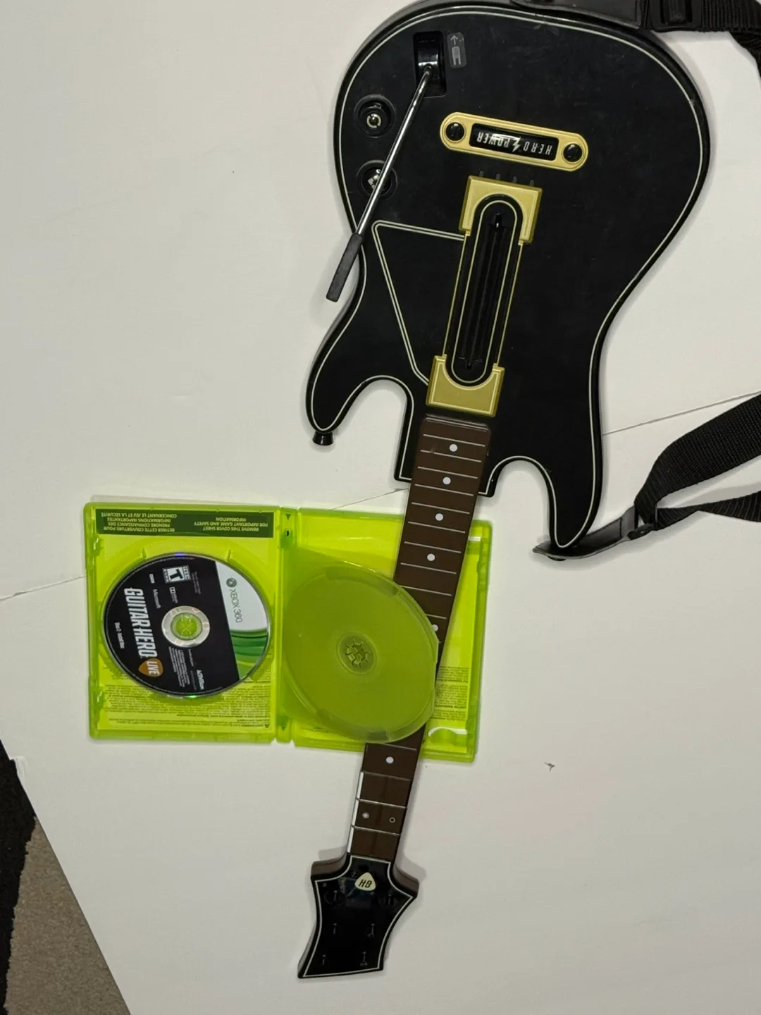 Guitar Hero Live Guitar + Game (Xbox 360) image indicator(4)