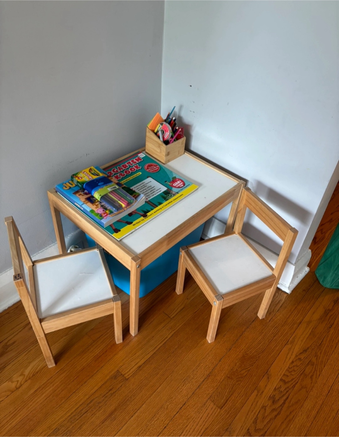 Kids Table and Chair Set