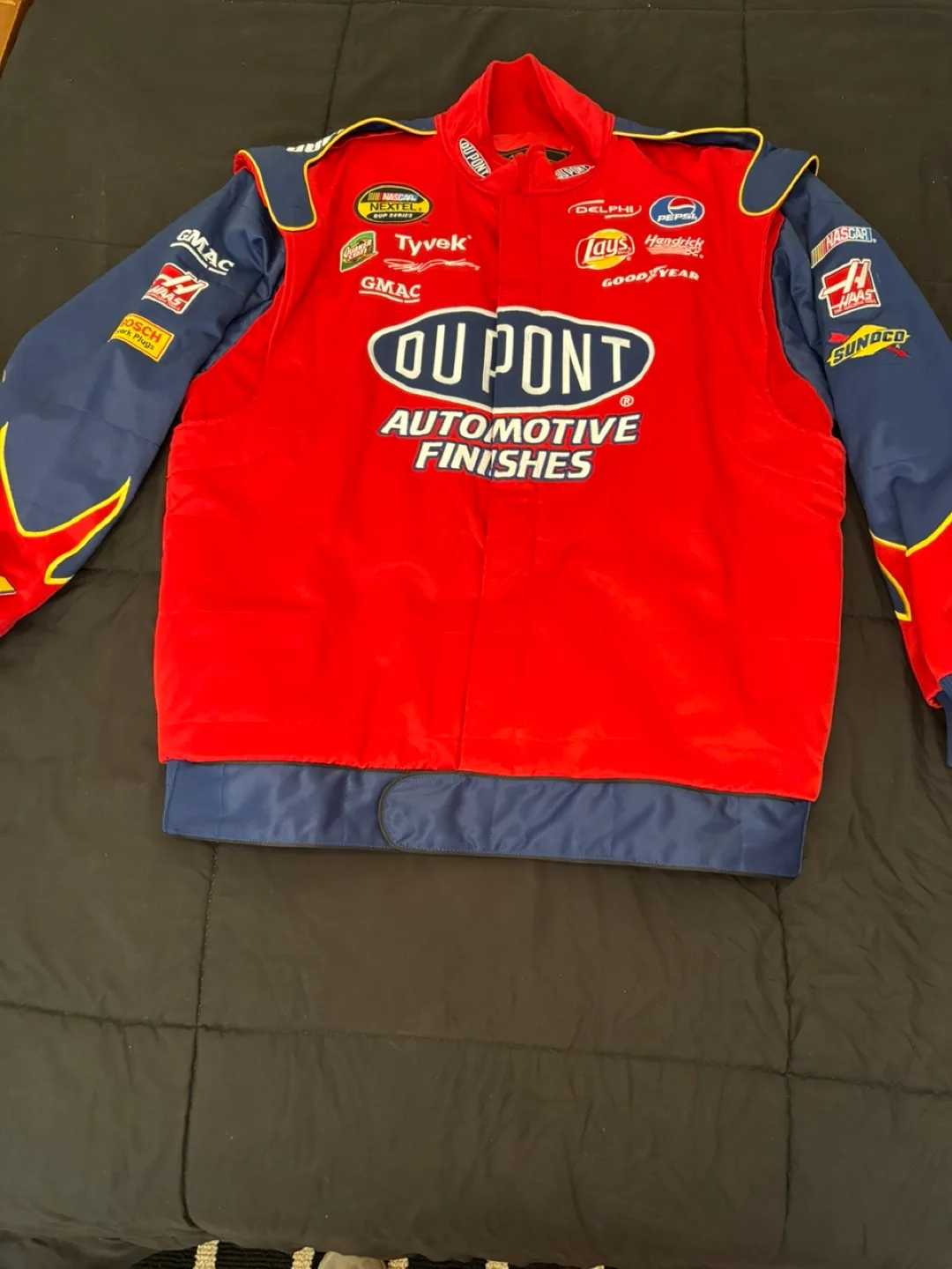 Dupont Automotive Finishes Racing Jacket image indicator(2)