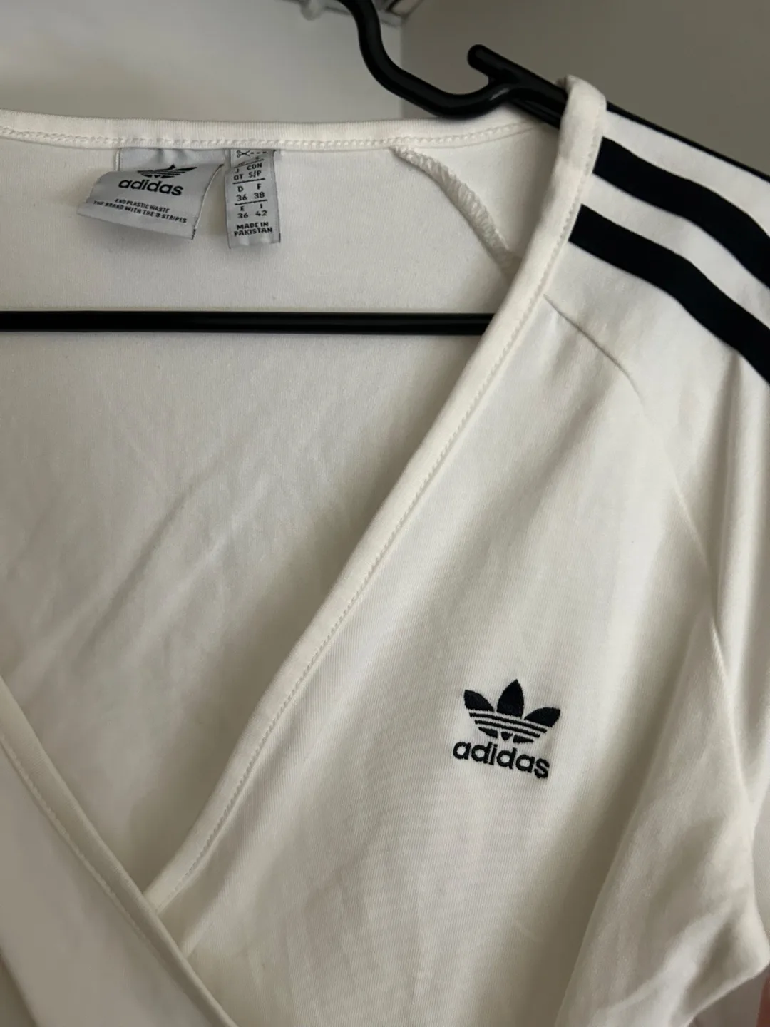 Adidas White Wrap Top - Size S image indicator(3)