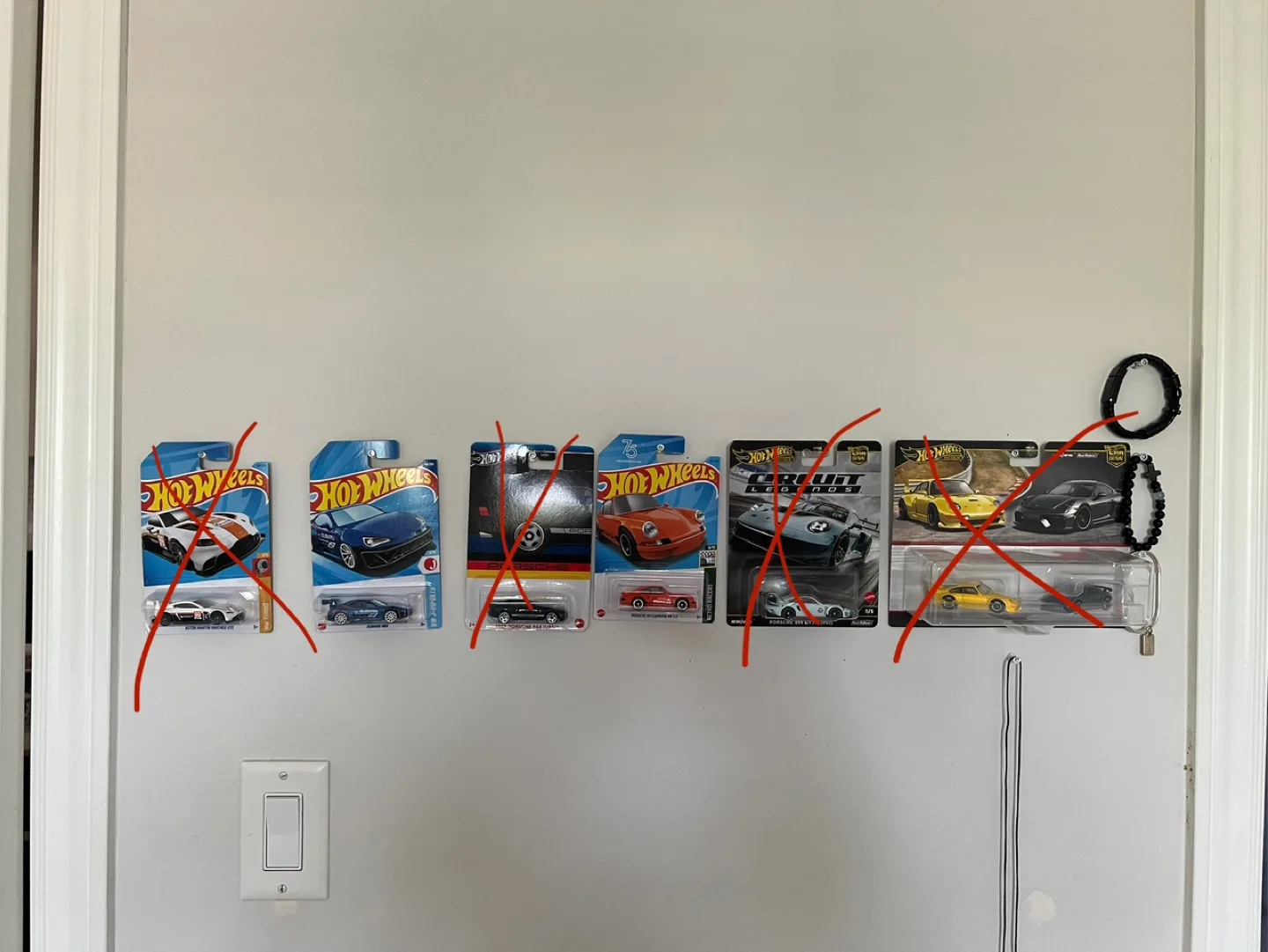 Hot Wheels Diecast Cars image indicator(2)