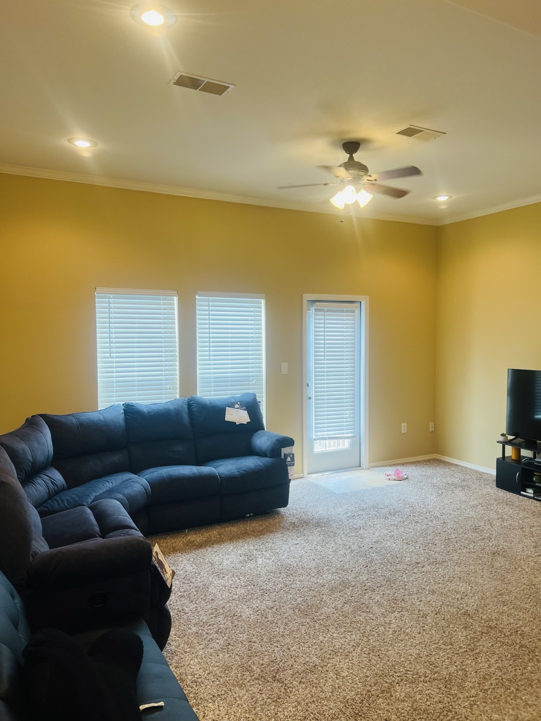 Black Sectional Sofa - photo 2