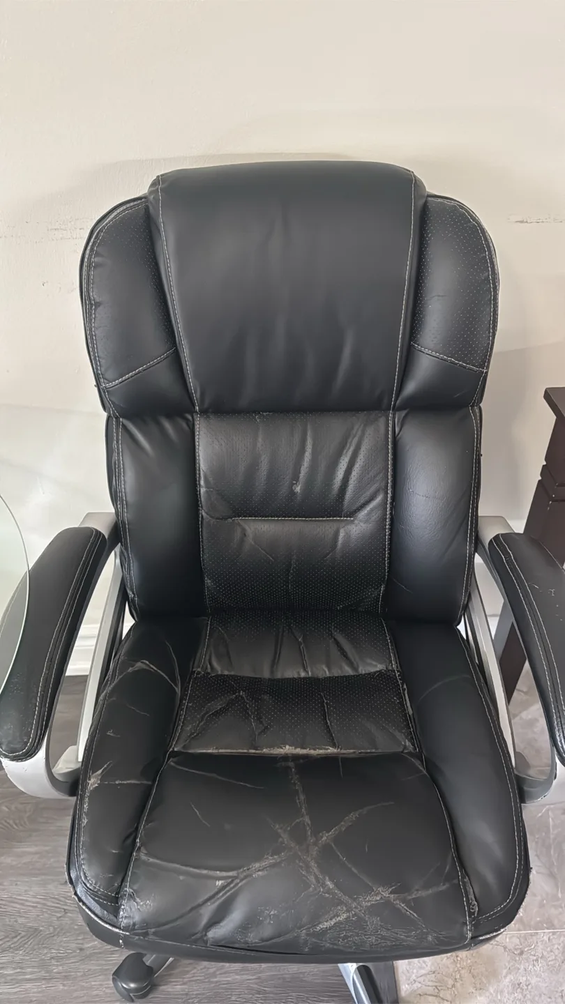 Black Office Chair - Used Condition thumbnail