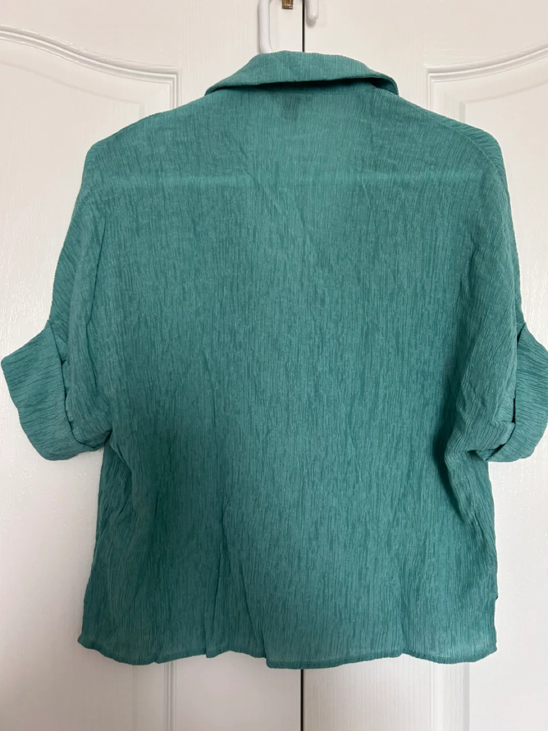 RW&CO. Green Blouse - XS but fits with Medium too image indicator(3)