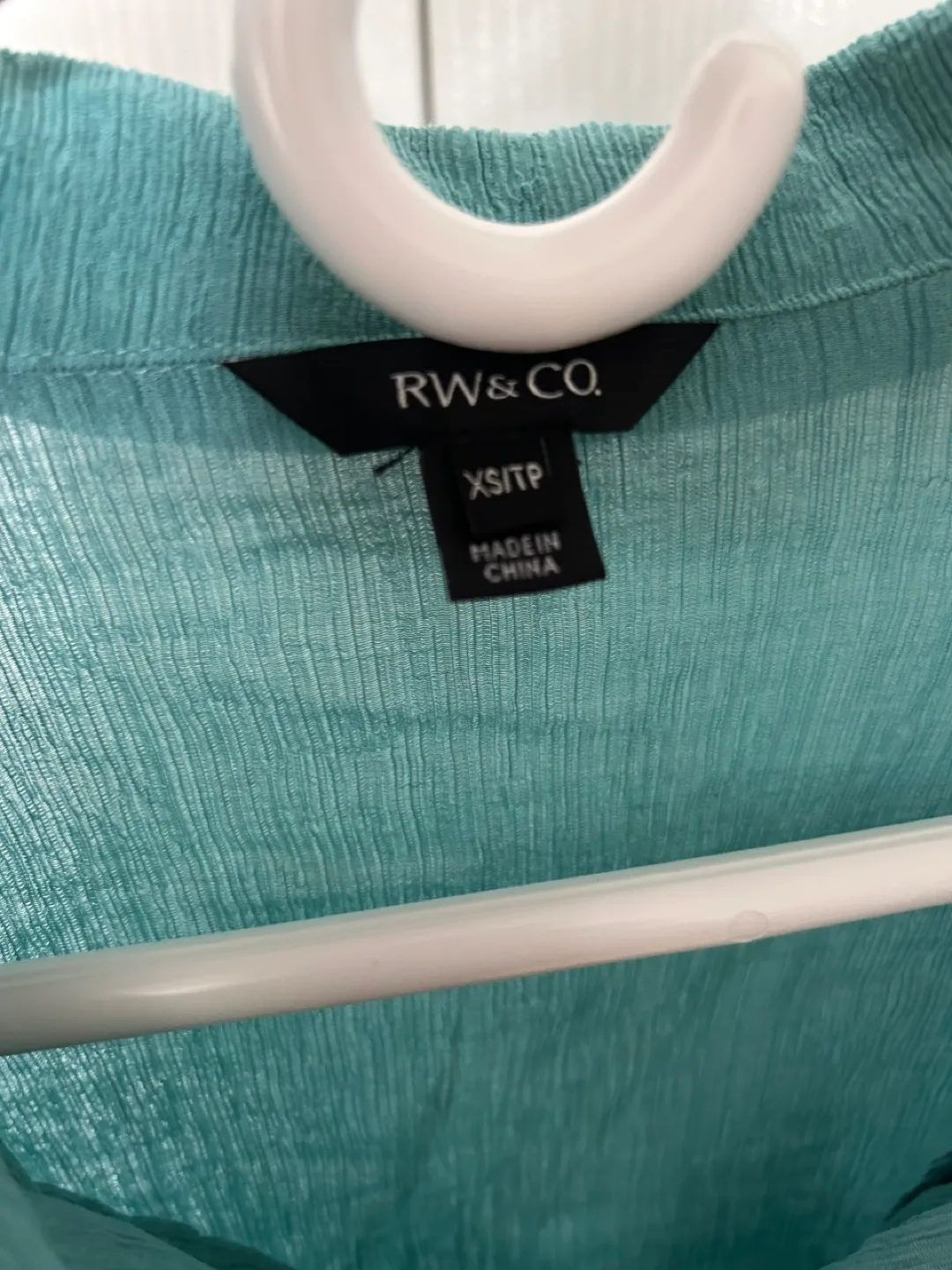 RW&CO. Green Blouse - XS but fits with Medium too image indicator(2)