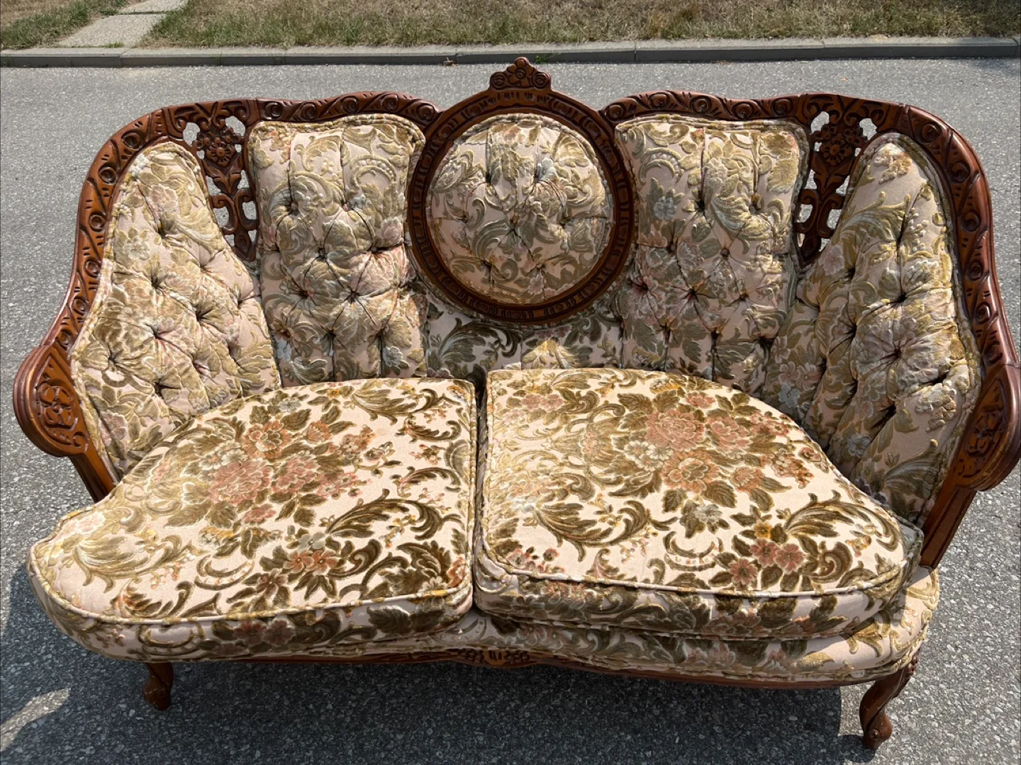 Authentic Vintage Floral Sofa thumbnail