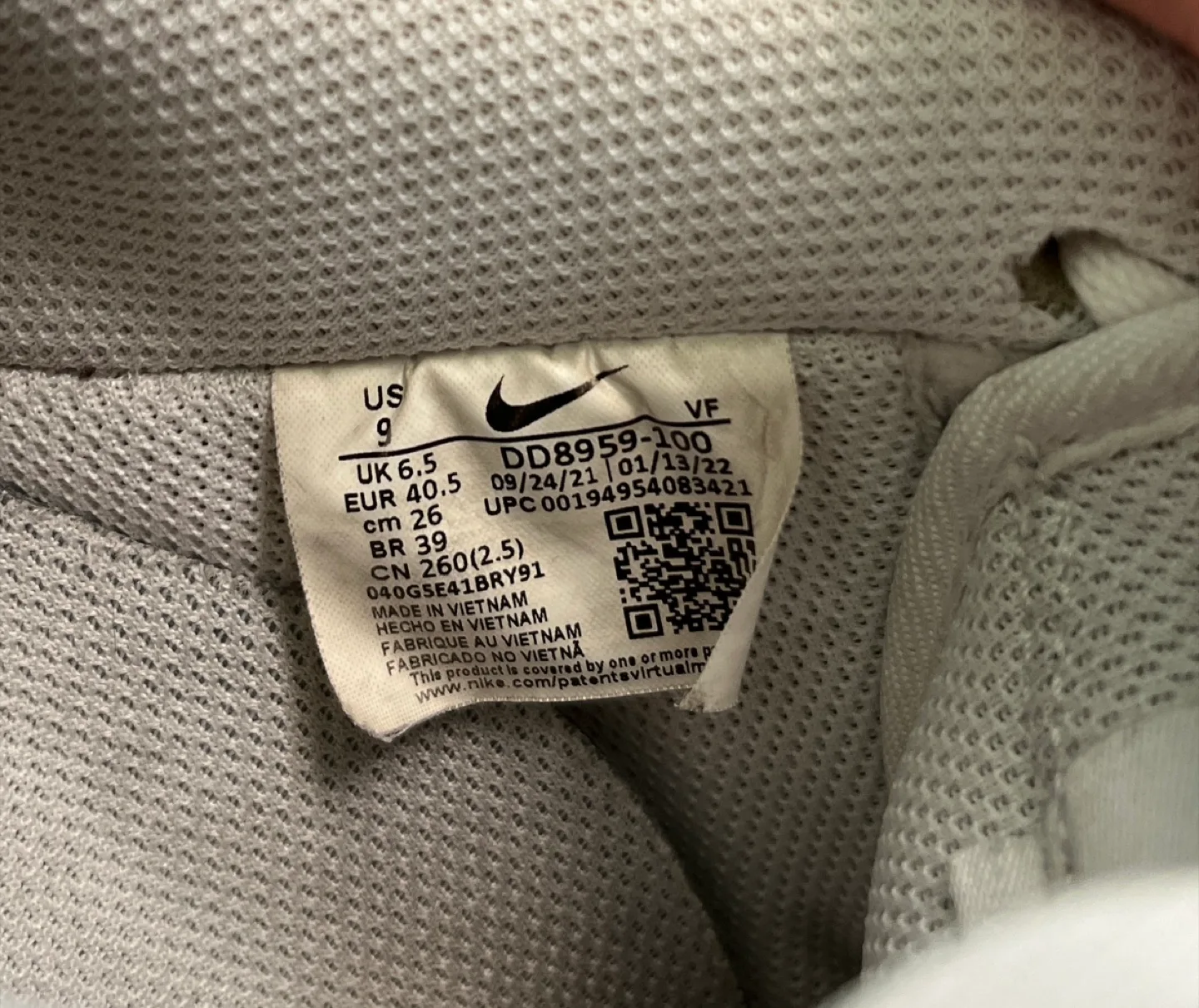 Nike Air Force 1 White - US 9 image indicator(5)