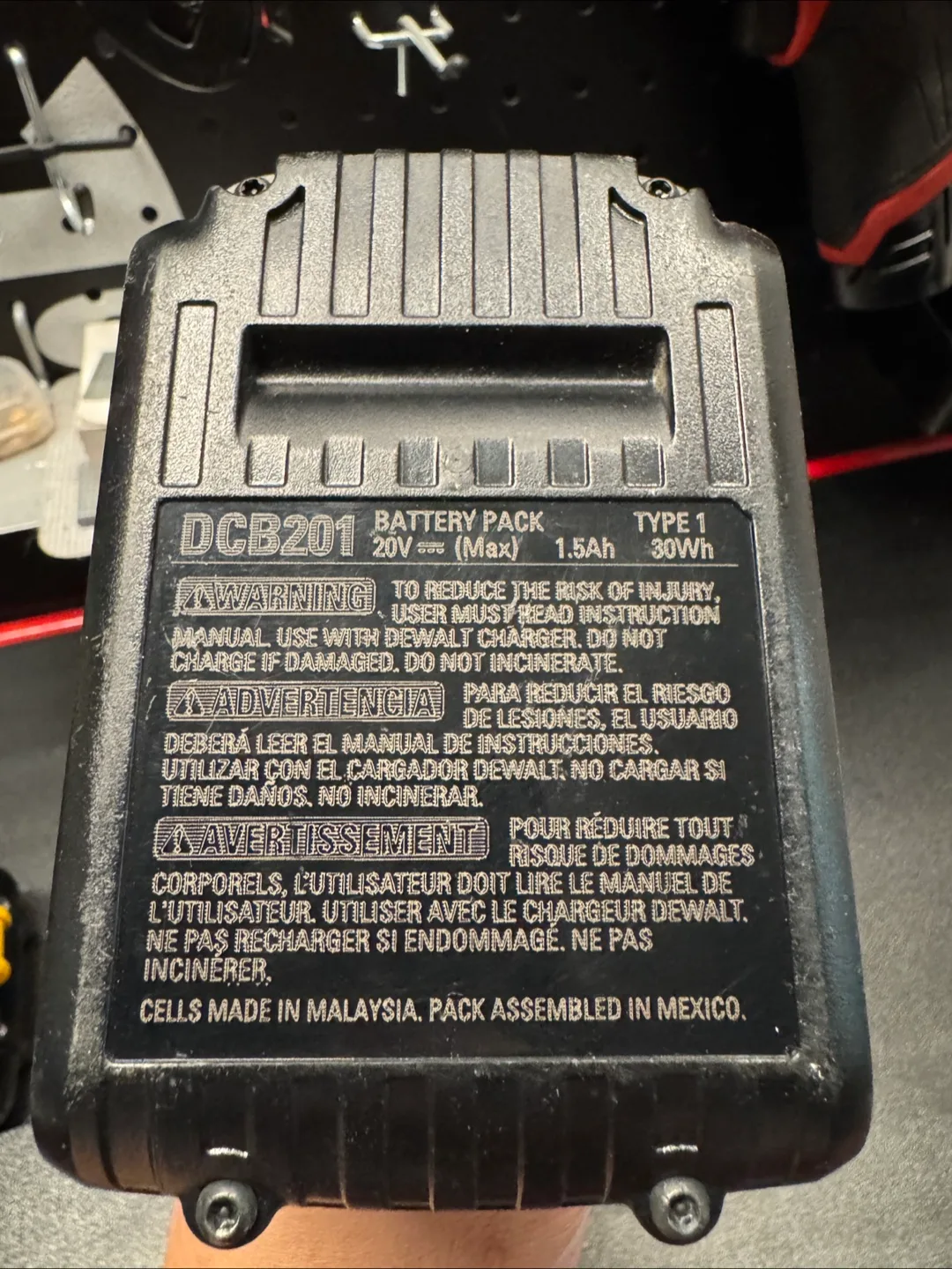 DeWalt Brushless Drill and Impact Driver combo image indicator(2)