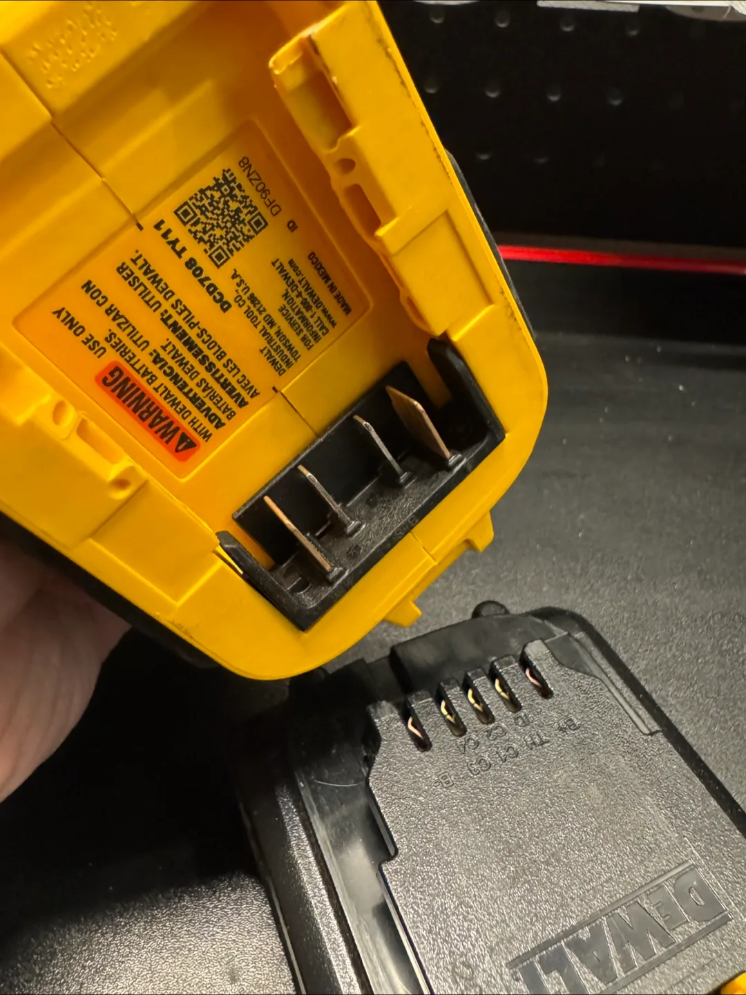 DeWalt Brushless Drill and Impact Driver combo image indicator(4)