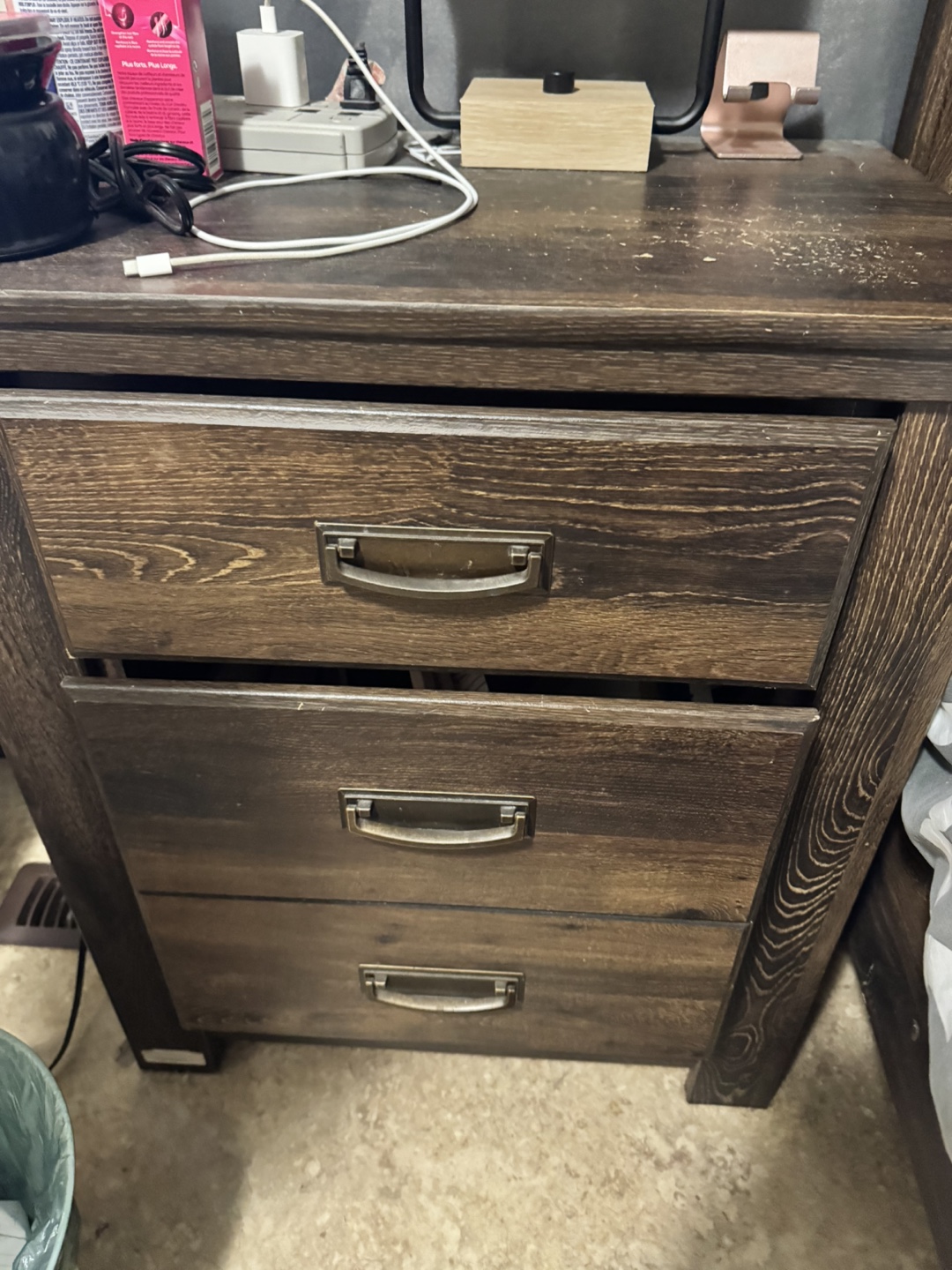 Bedroom Set - Bed Frame, Dresser, Nightstands - photo 2