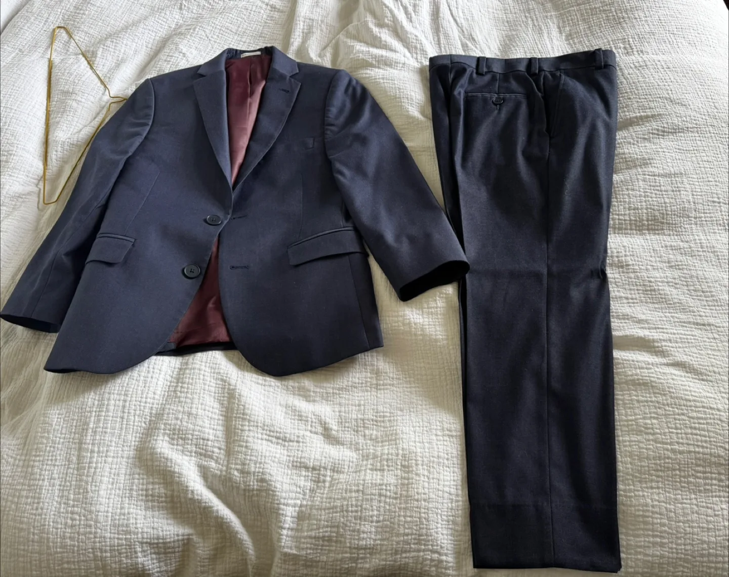 Boys Joseph Abboud Suit - Size 10R image indicator(2)