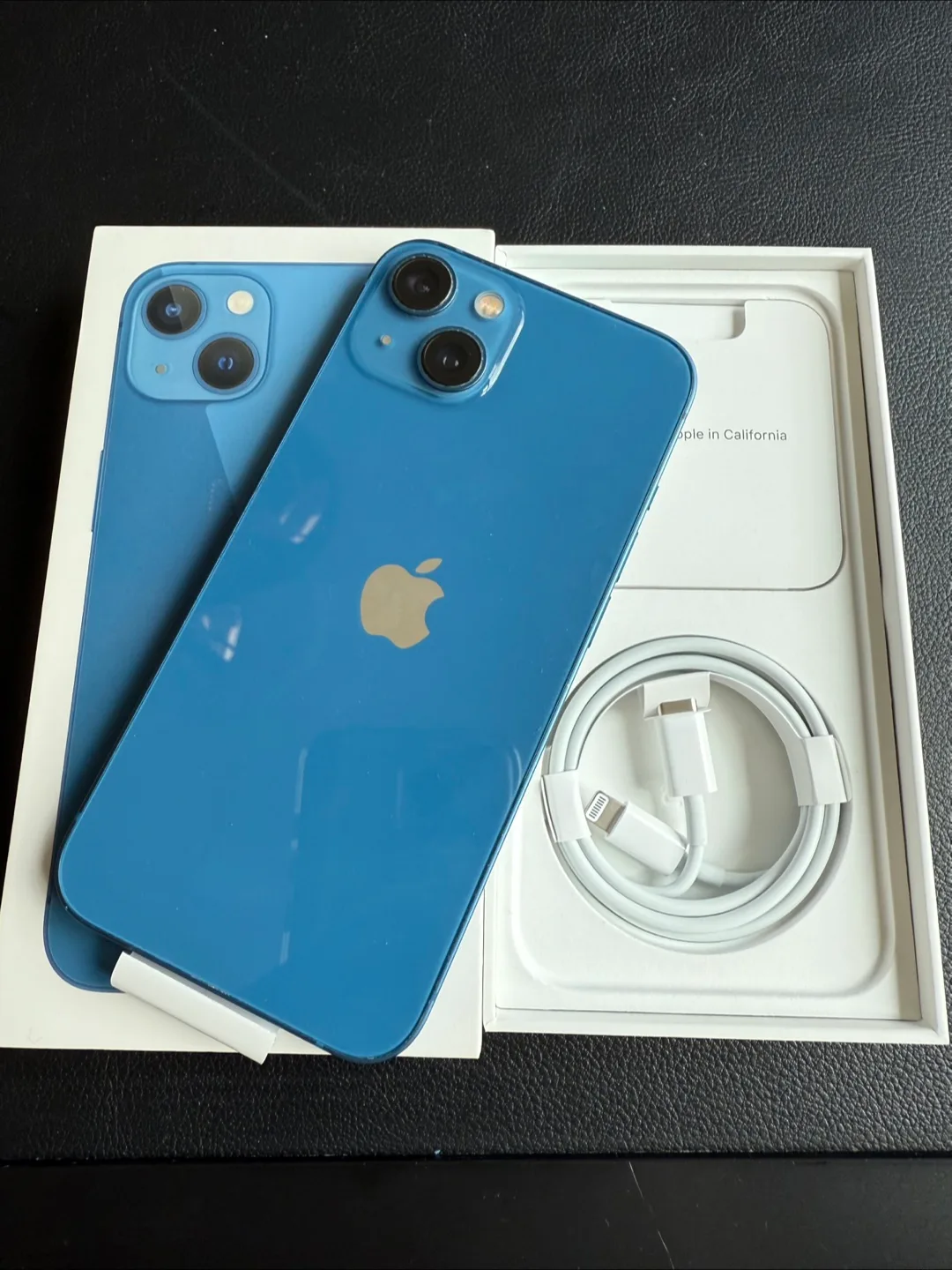 iPhone 13 256GB Blue thumbnail