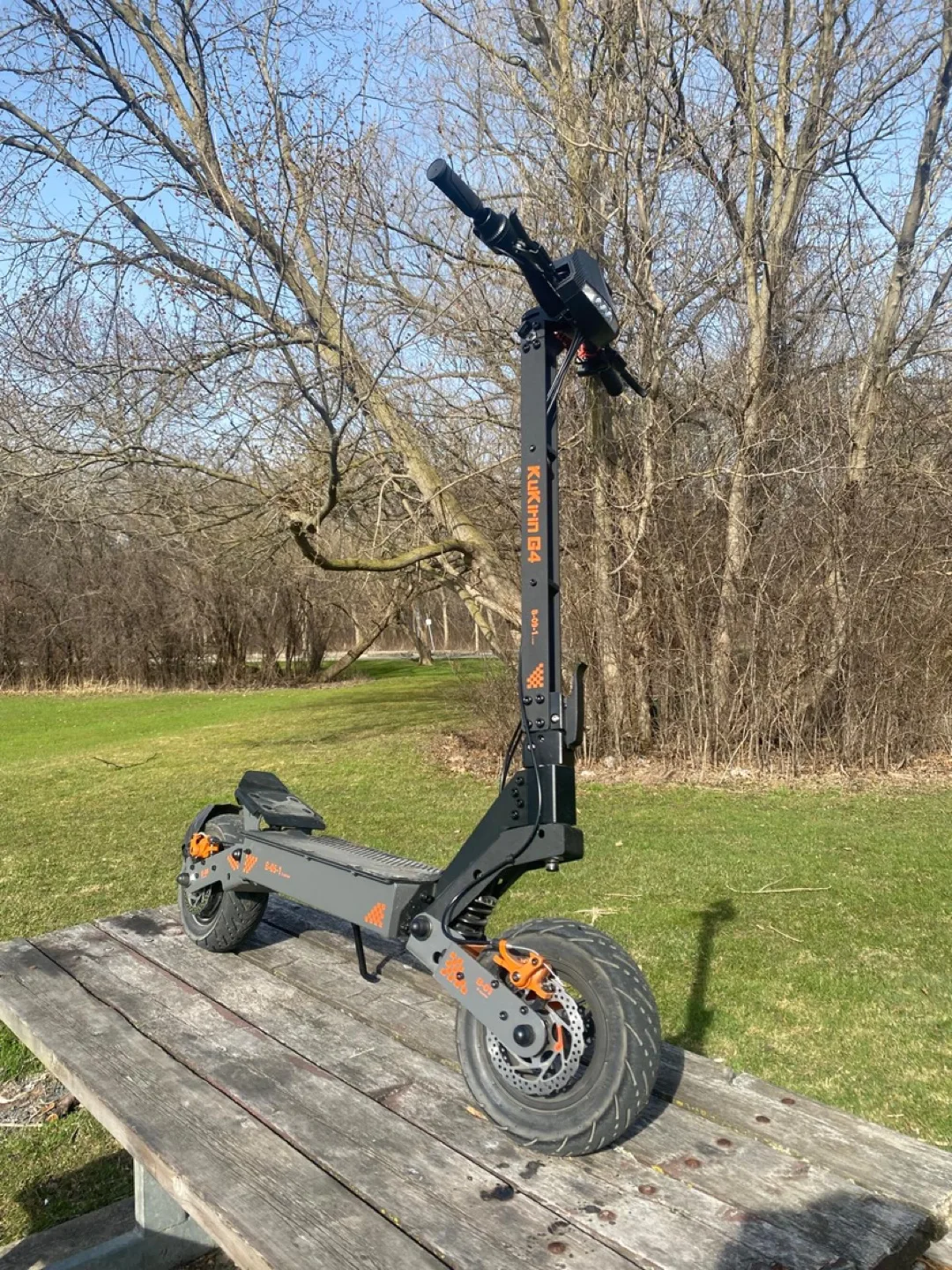 Kukirin g4 electric scooter in great shape and condition image indicator(2)