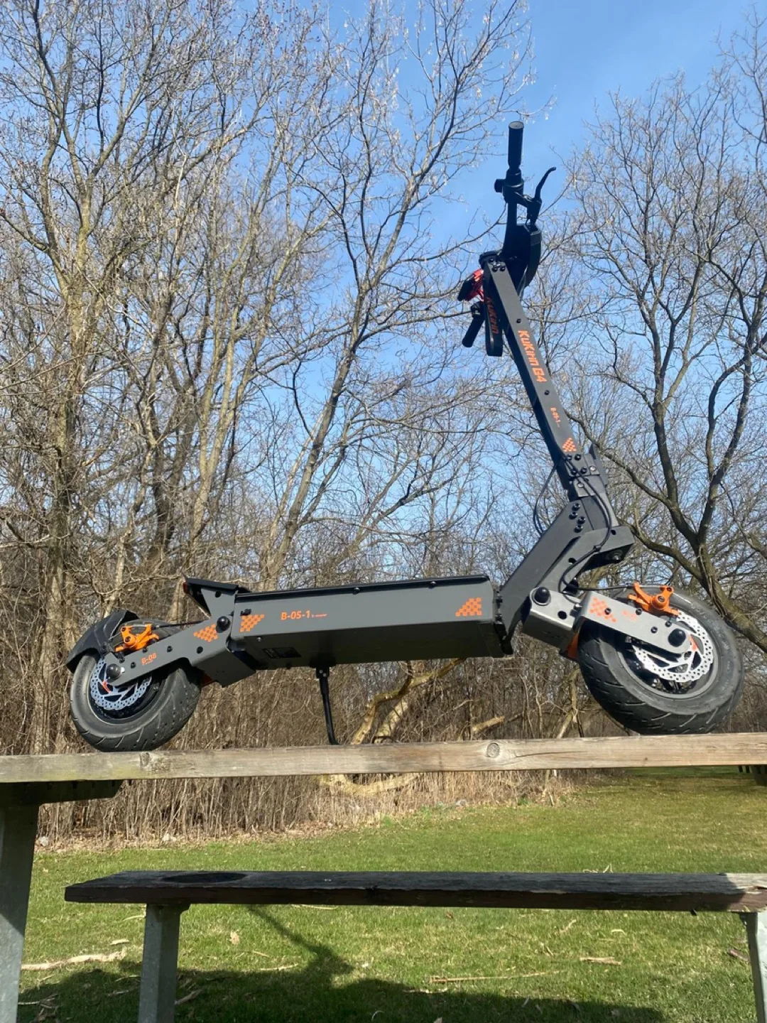 Kukirin g4 electric scooter in great shape and condition image indicator(4)
