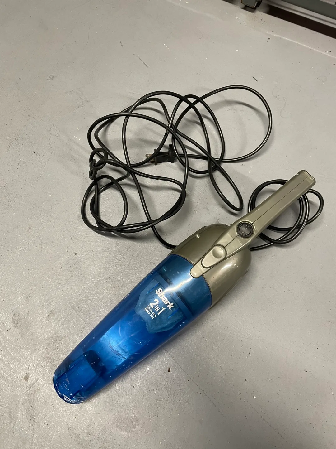 Shark 2 in 1 Stick and Hand Vac thumbnail