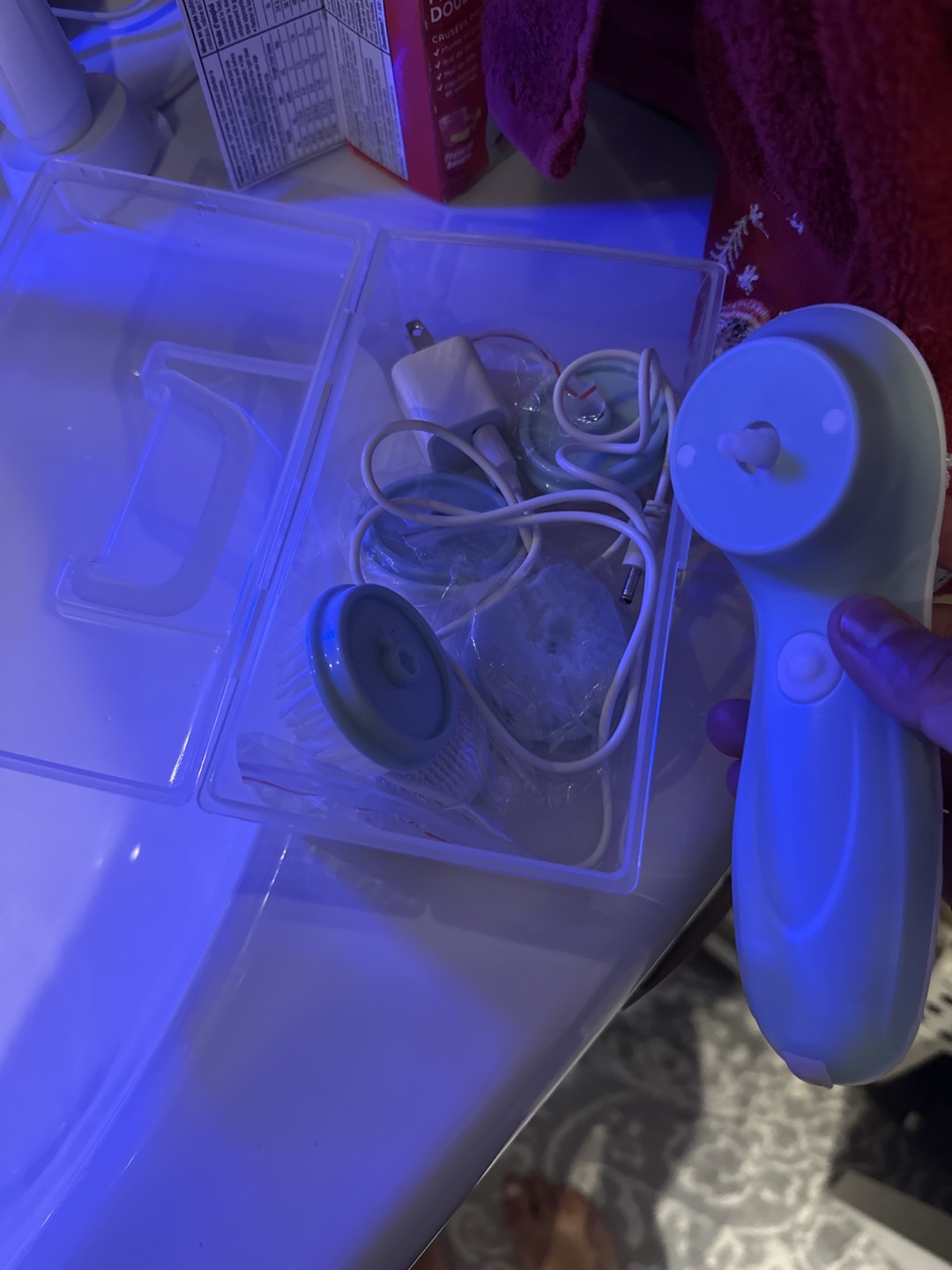 Facial Cleansing Brush with Accessories