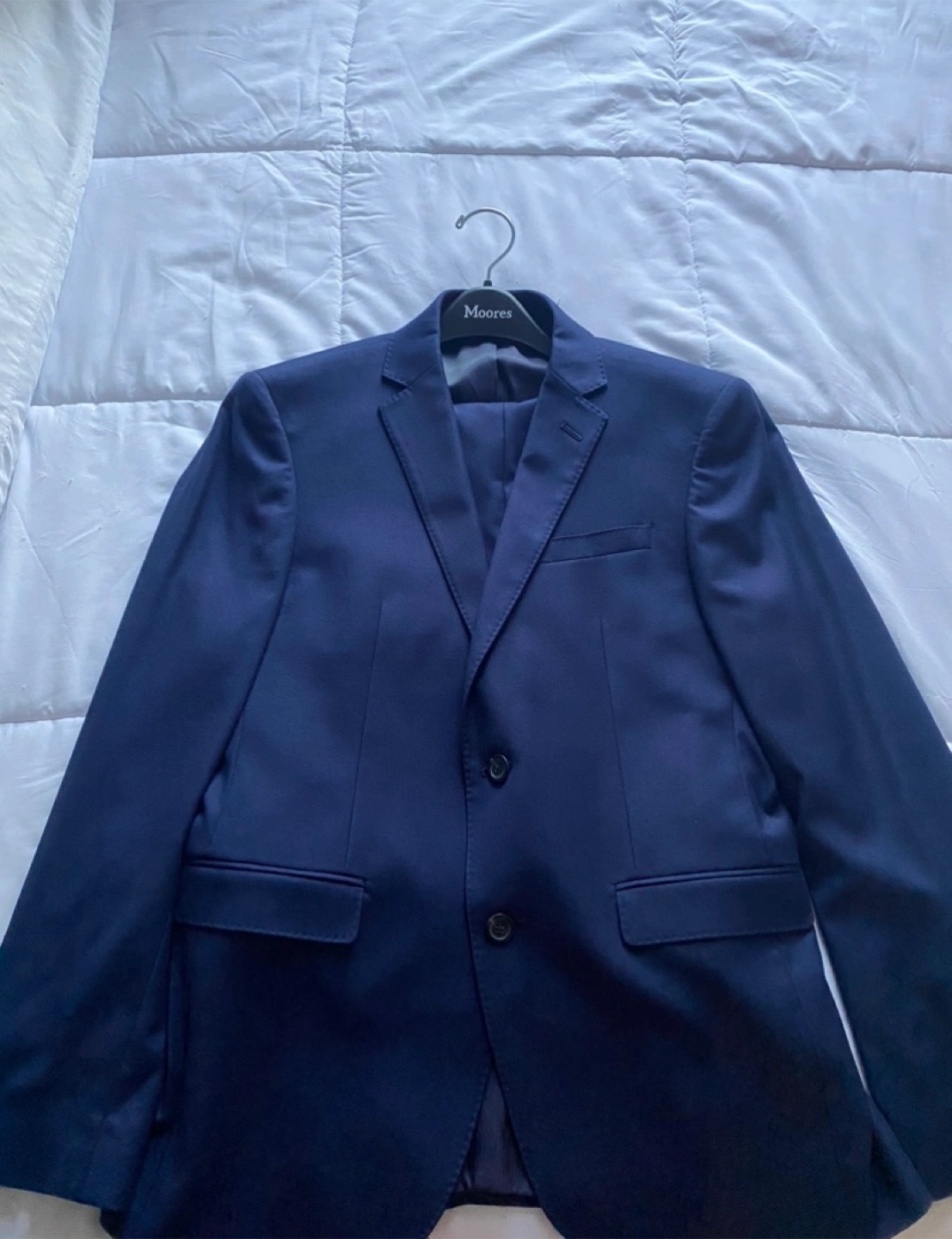 Moore's Men's Suit with Bowtie - photo 3