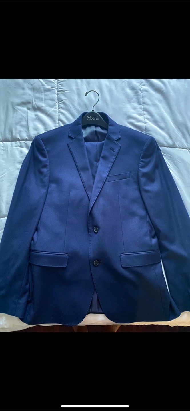 Moore's Men's Suit with Bowtie