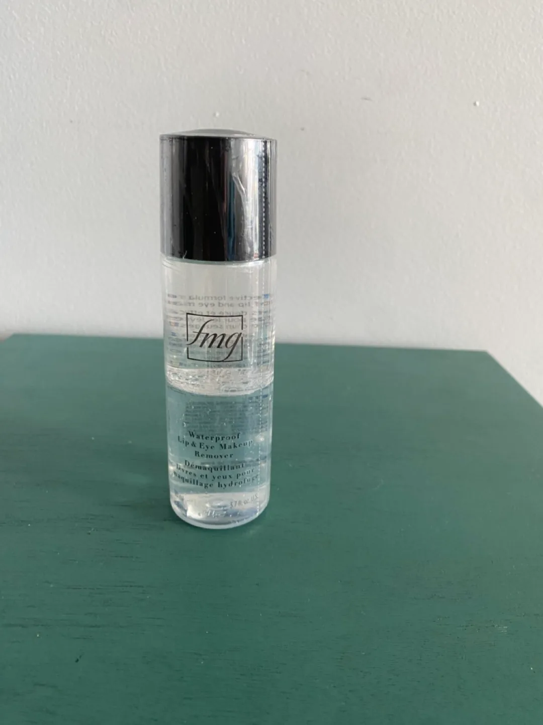 New fog Waterproof Lip & Eye Makeup Remover thumbnail