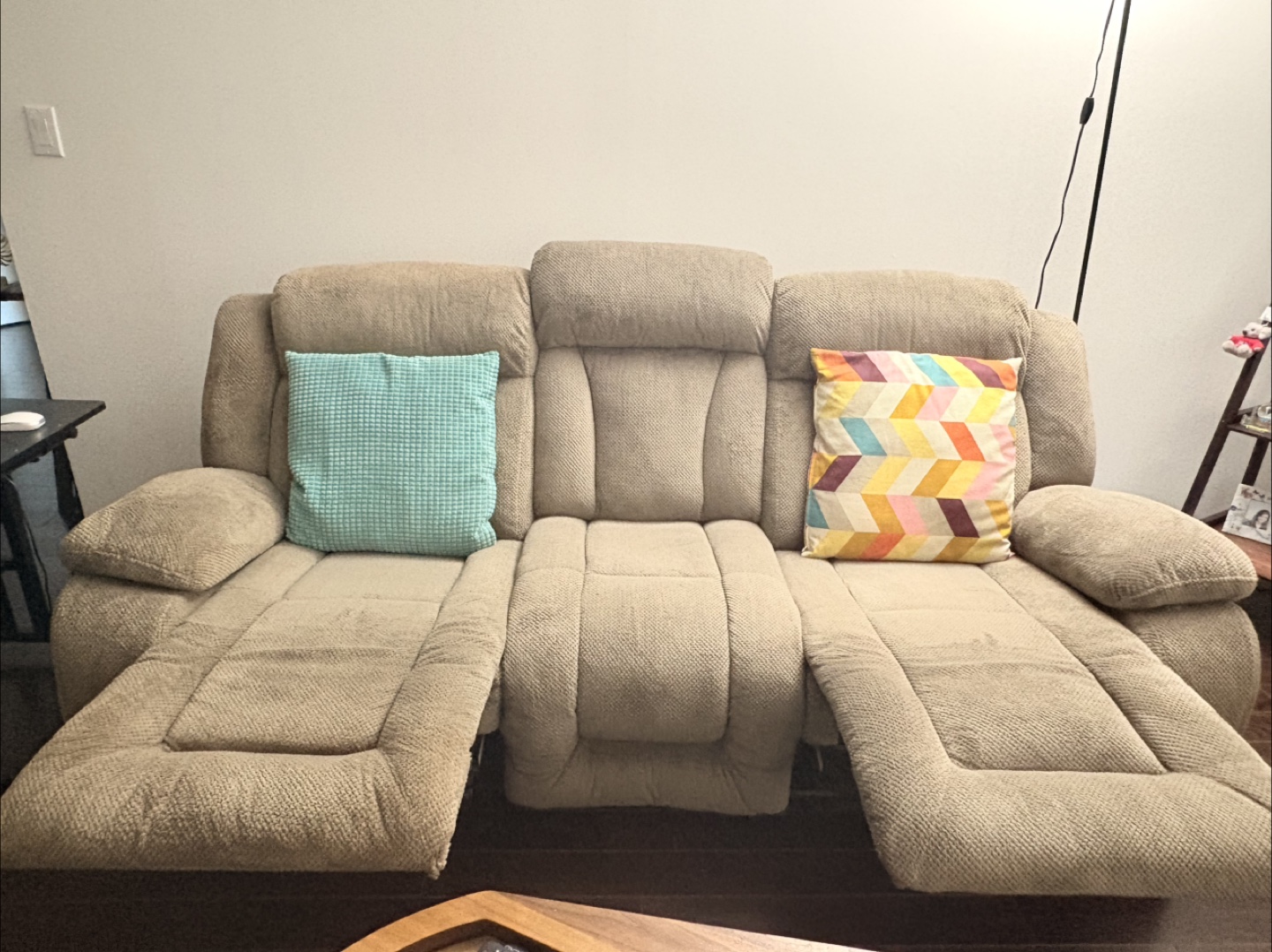 Electrical/Automatic Reclining Sofa Set (2+3)