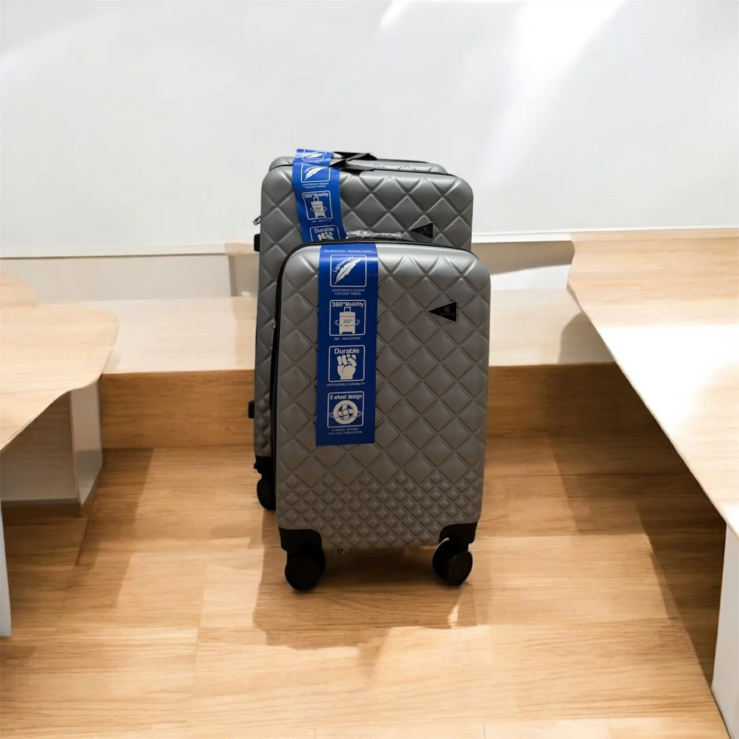 Silver Luggage Set - 3 Piece thumbnail