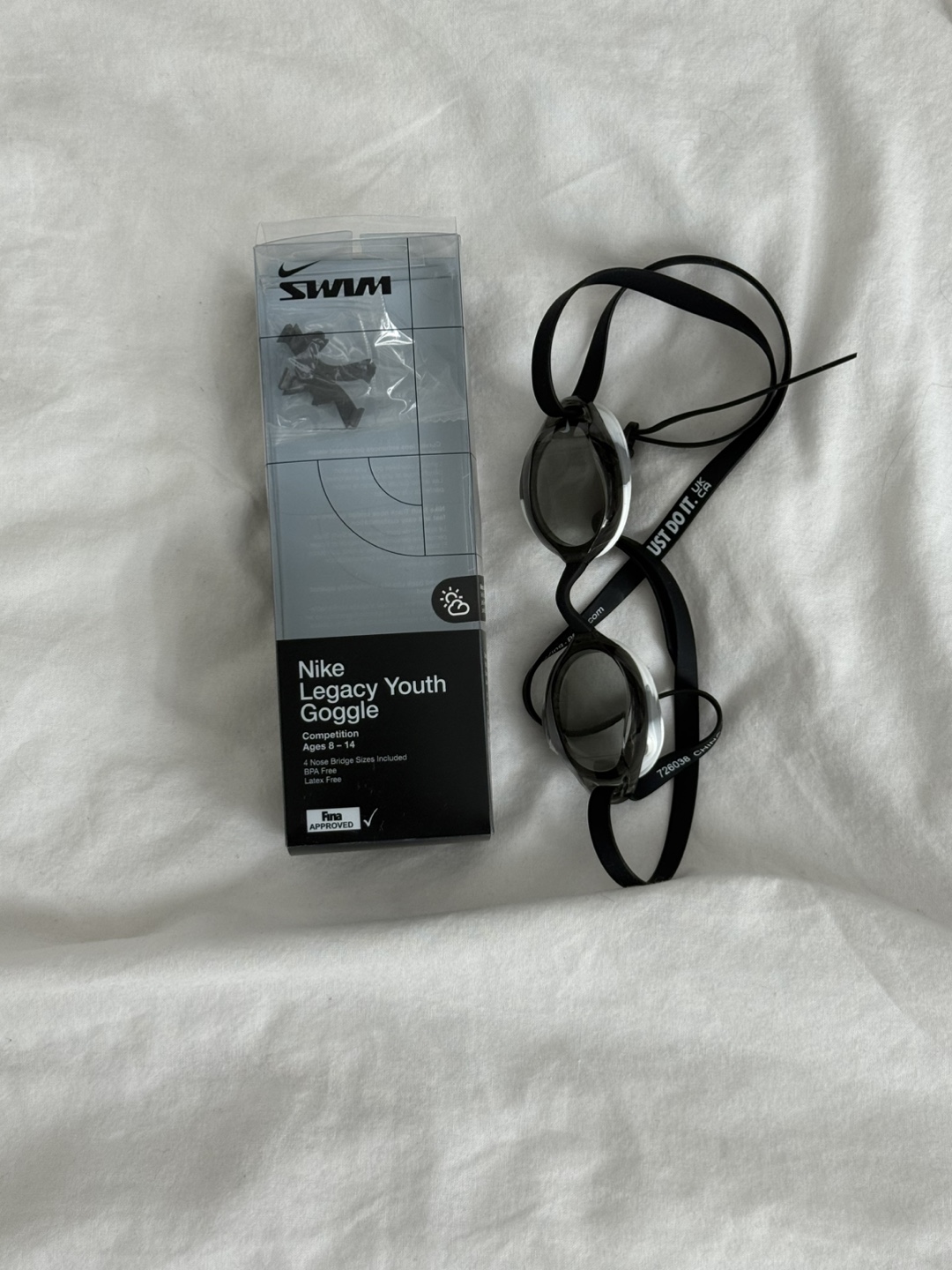 Nike Legacy Youth Goggle - Black/White