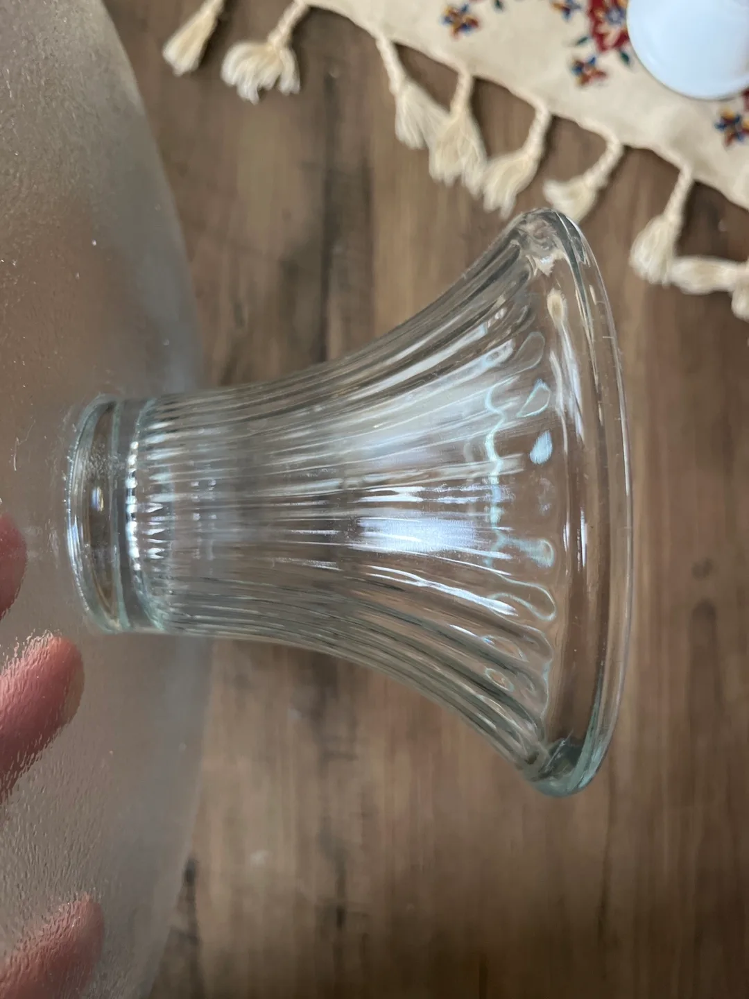 Glass Cake Stand with Dome Lid image indicator(7)