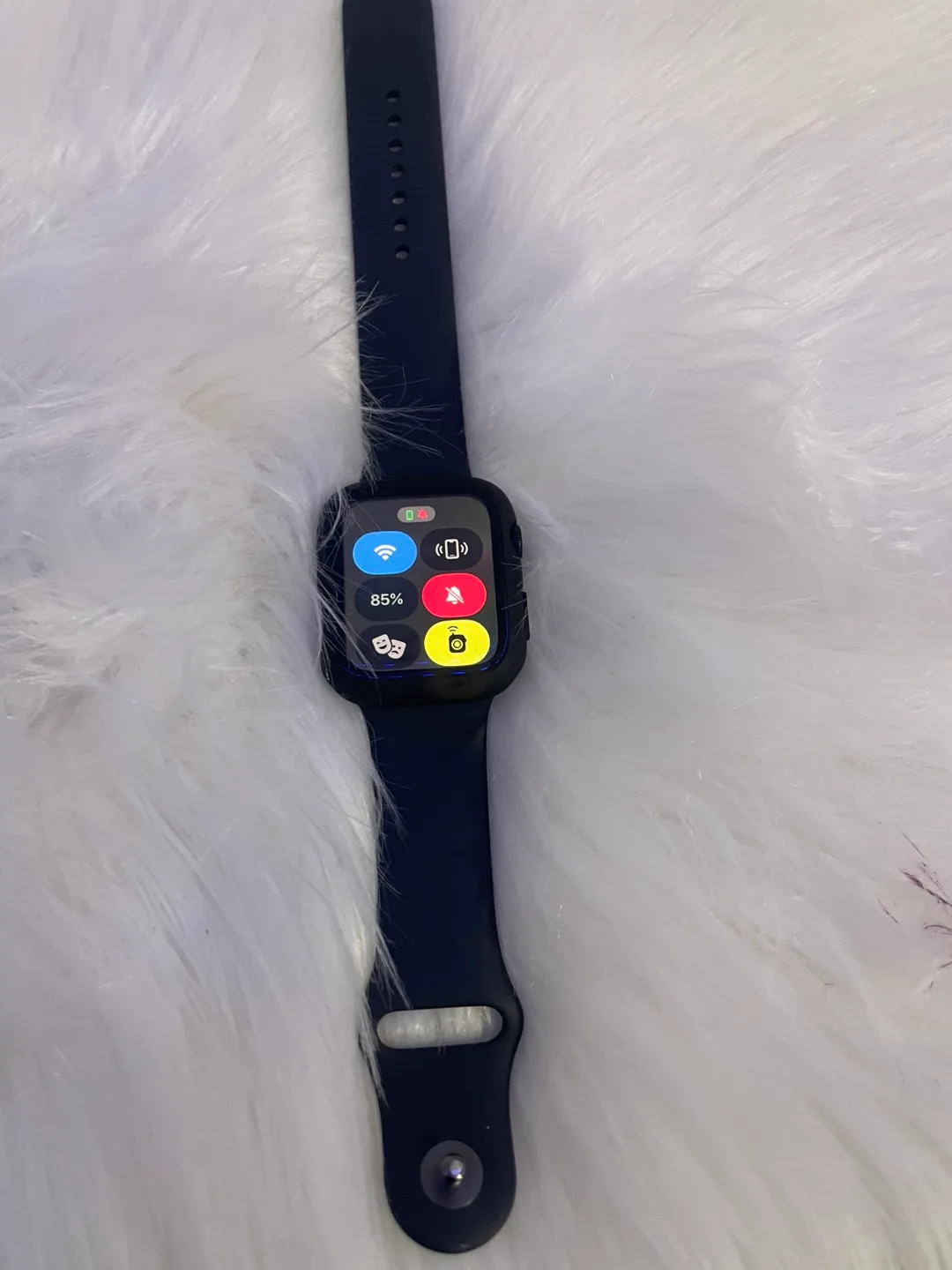 Apple Watch with Black Band image indicator(3)