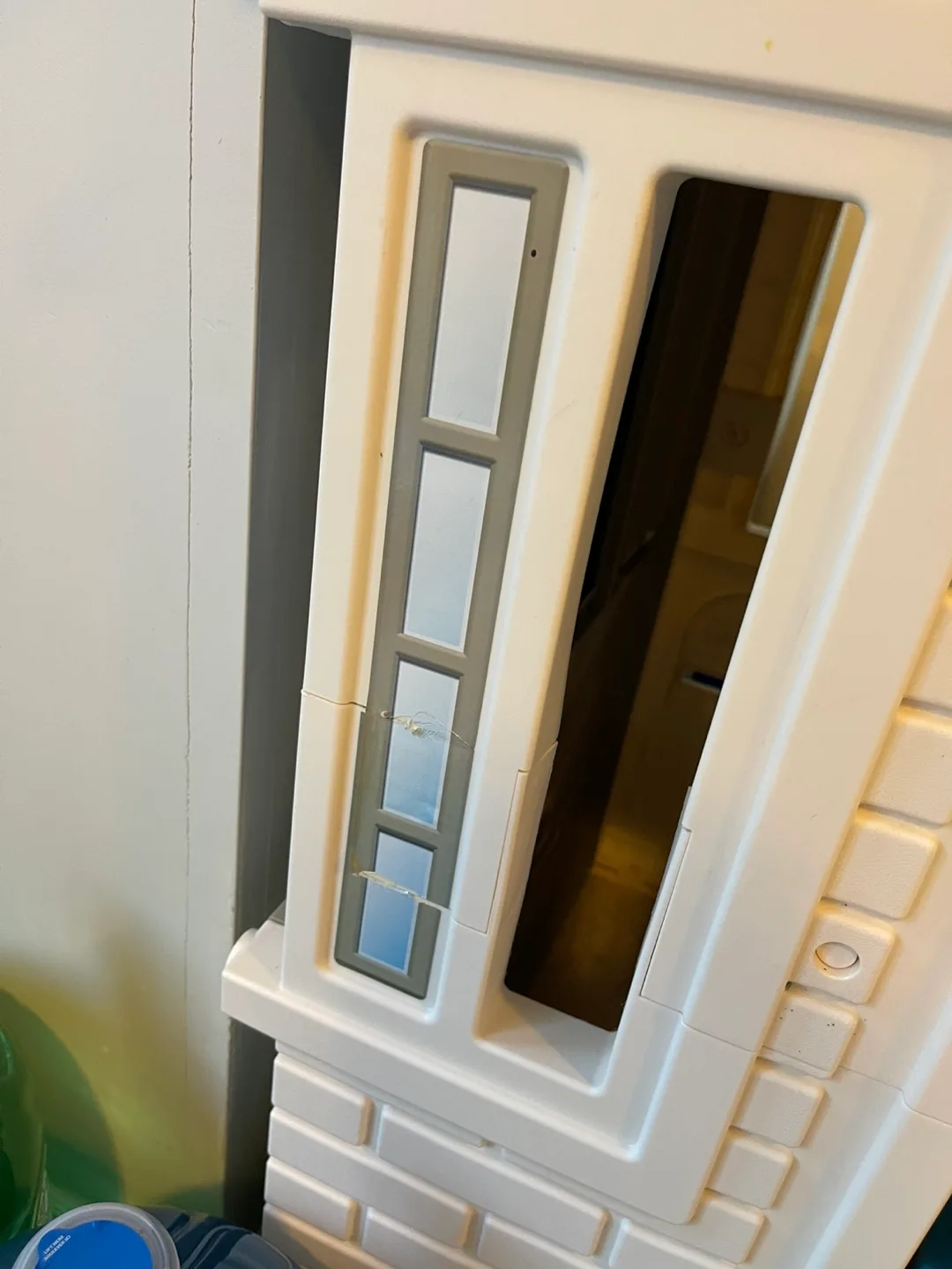 Little Tikes Playhouse - Used Condition image indicator(5)