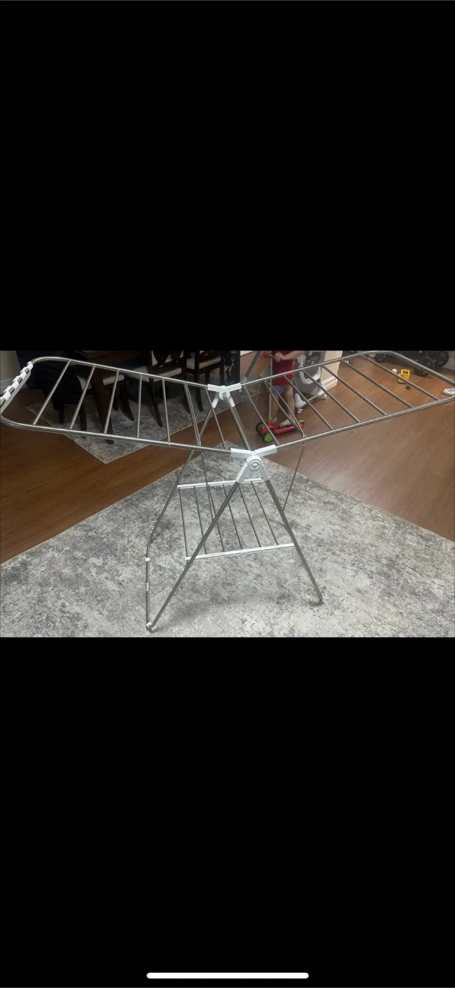 Clothes Drying Rack thumbnail