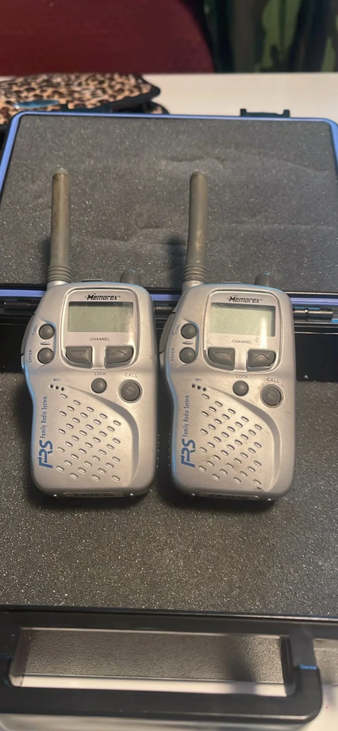 Memorex IPS Family Radio System Walkie Talkies image indicator(2)