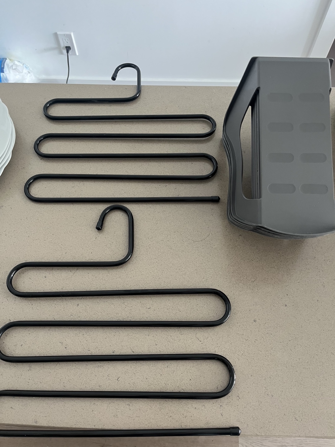 Hangers, pants hangers, and shoe racks - photo 2
