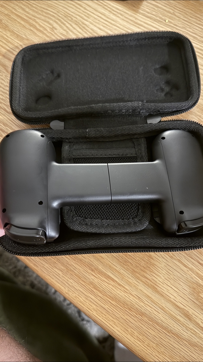 Backbone One Mobile Gaming Controller - photo 4