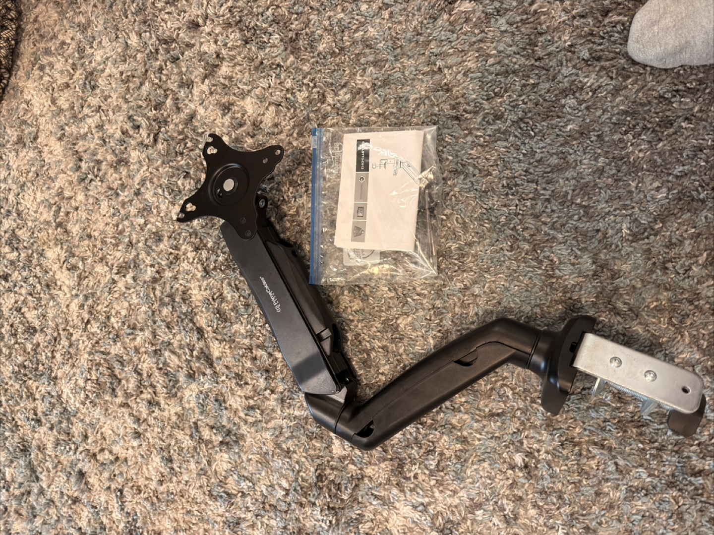 Prime Cables Monitor Arm Desk Mount - Gas Spring