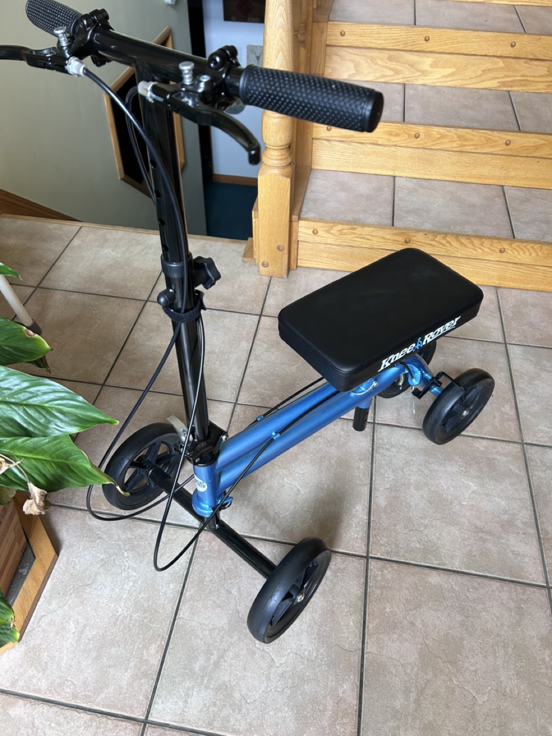 KneeRover Knee Walker - Blue