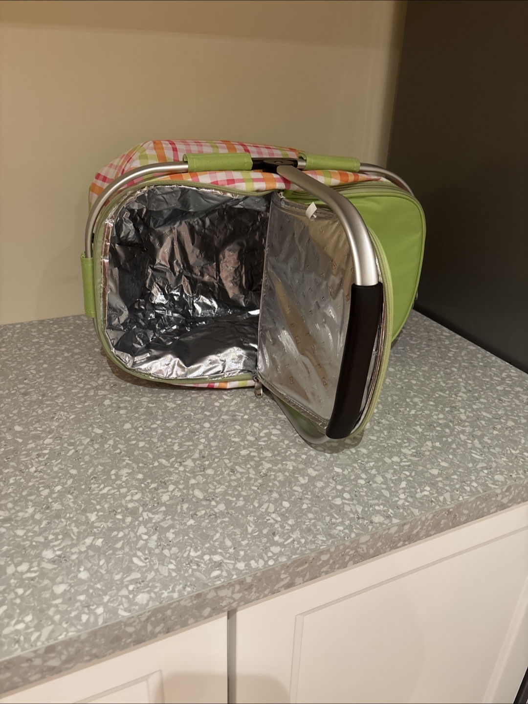 Picnic Time Plaid Cooler Basket - photo 3