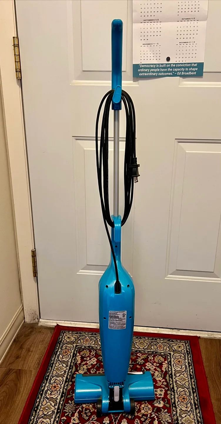 Bissell FeatherWeight Turbo Vacuum - Model 2610E image indicator(5)