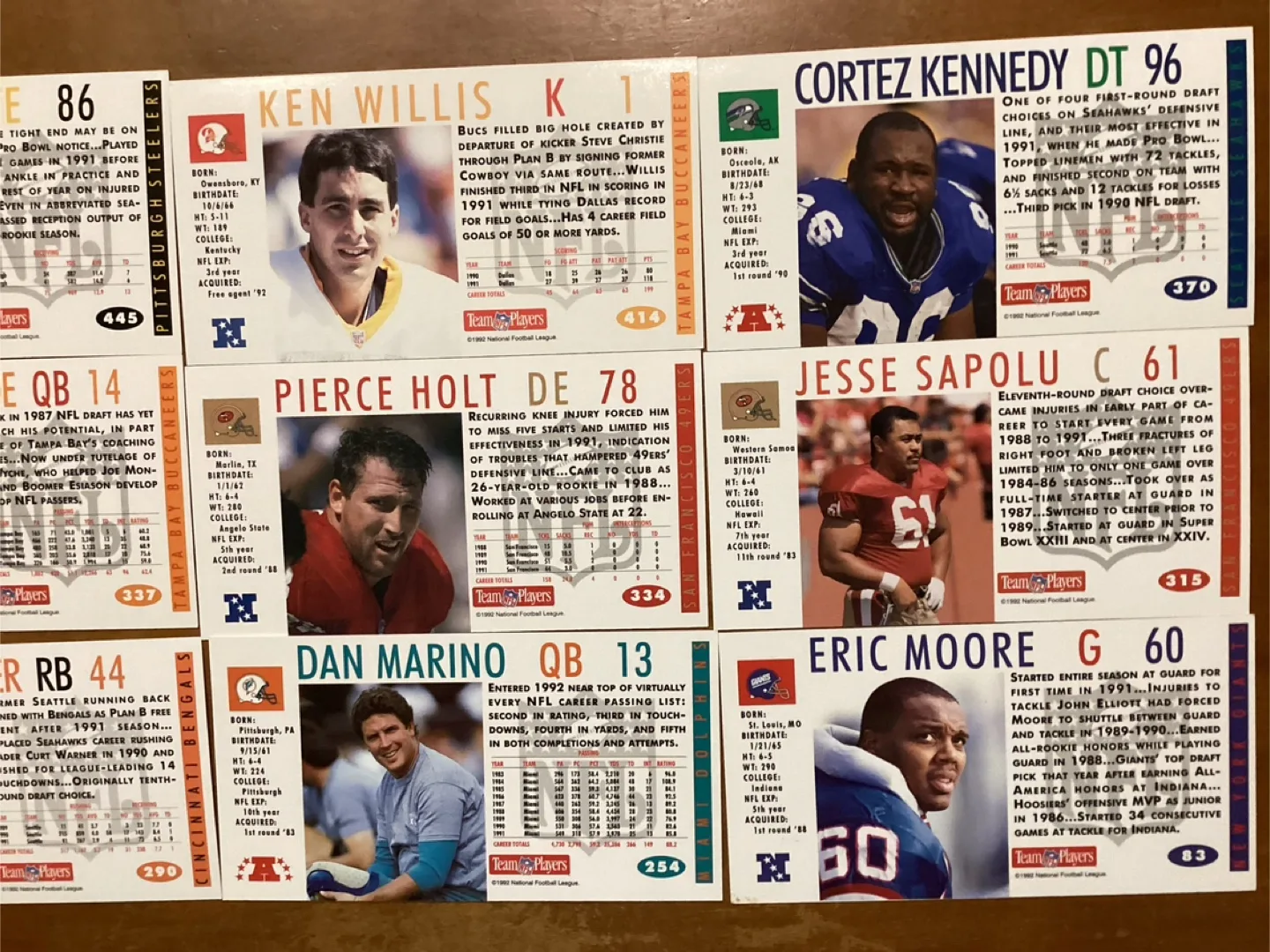 12. 1992 GAMEDAY NFL Trading Cards ! image indicator(7)
